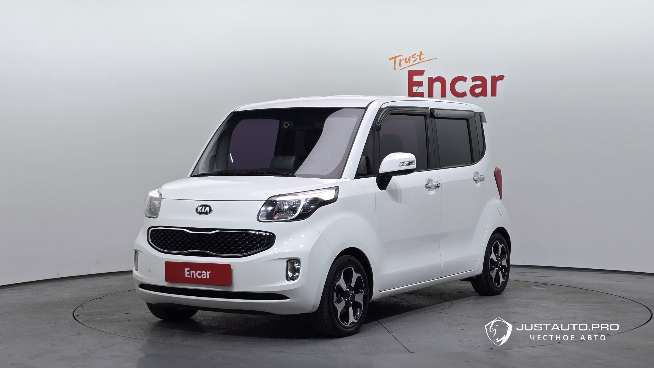Автомобиль Kia RAY