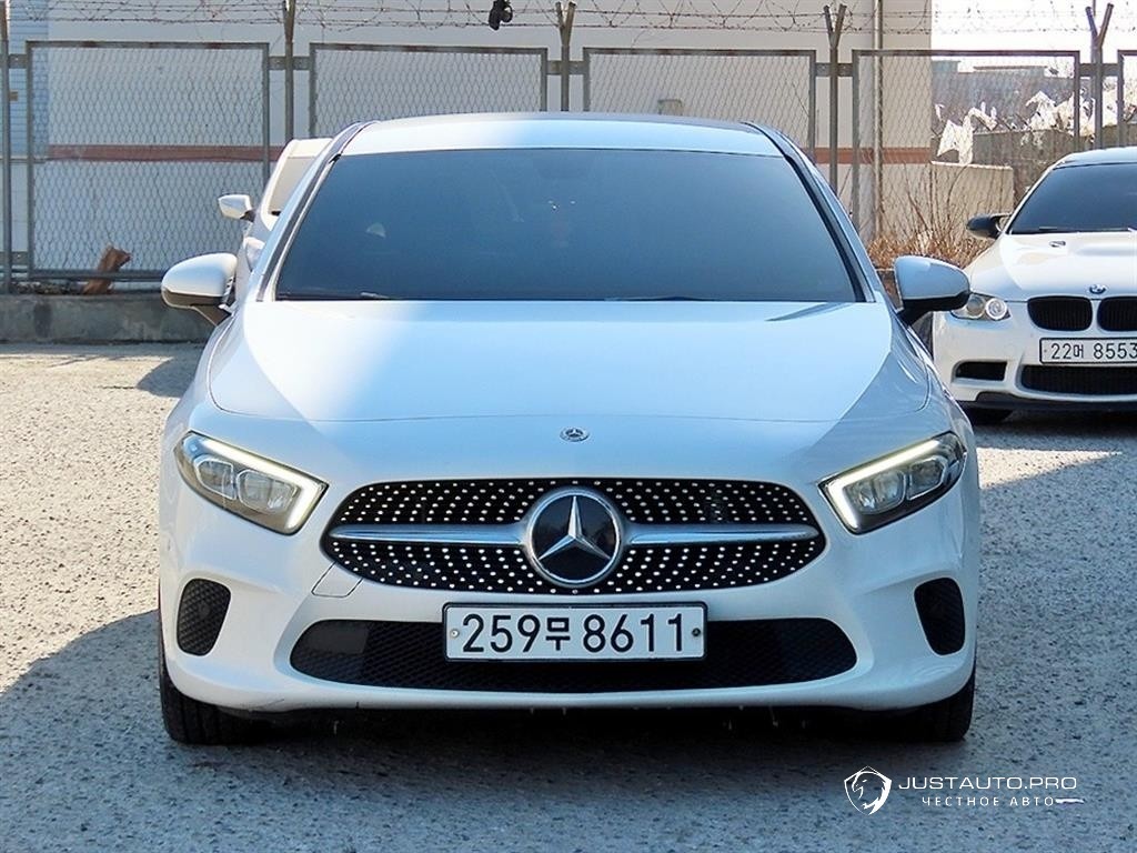 Автомобиль Mercedes-Benz A-Class