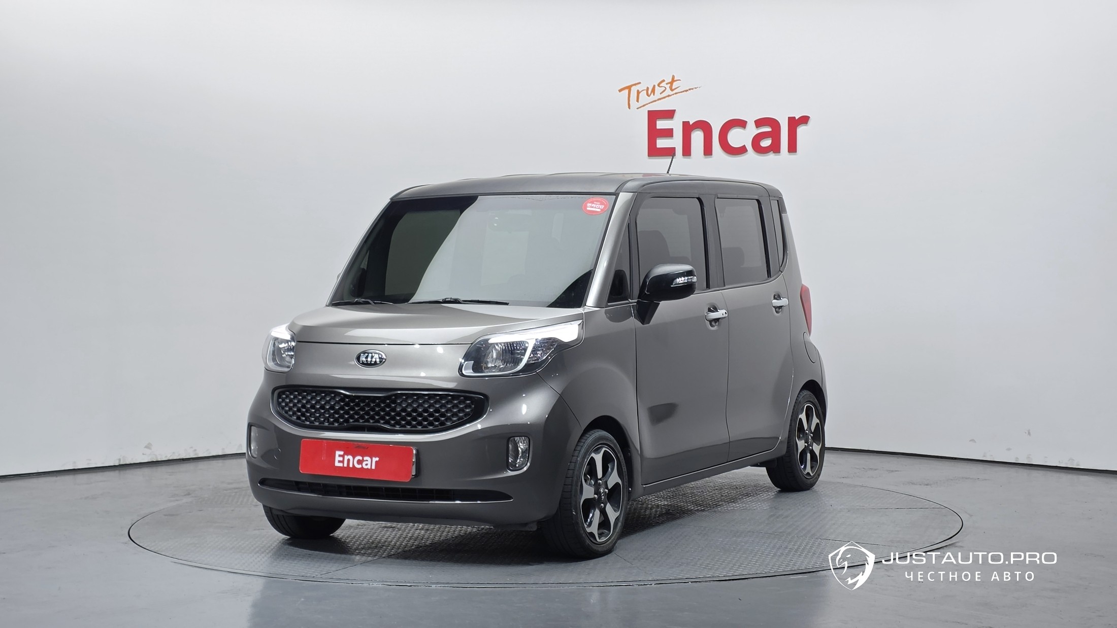 Автомобиль Kia RAY