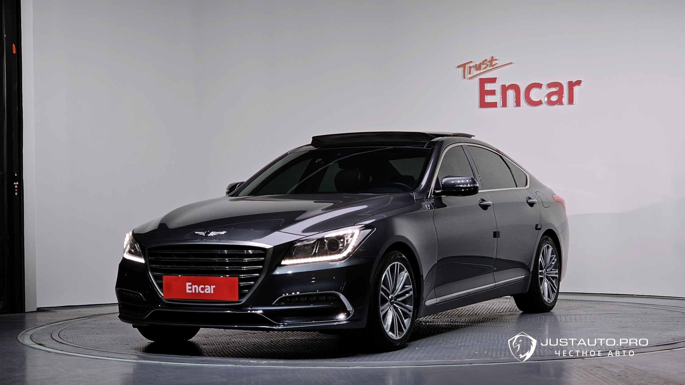 Автомобиль Genesis G80