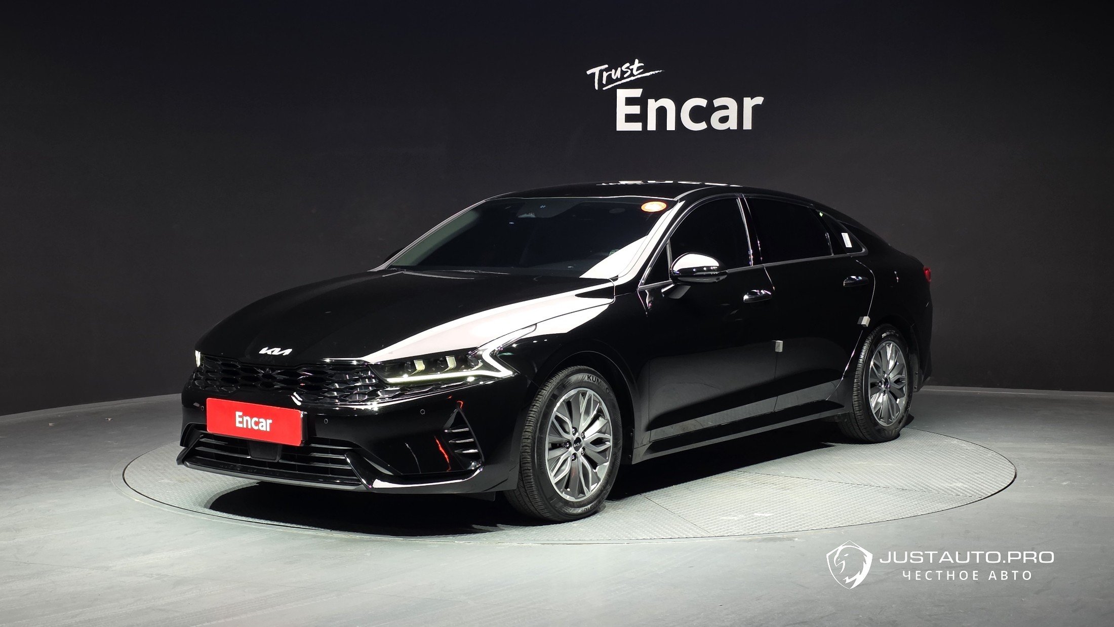 Автомобиль Kia K5