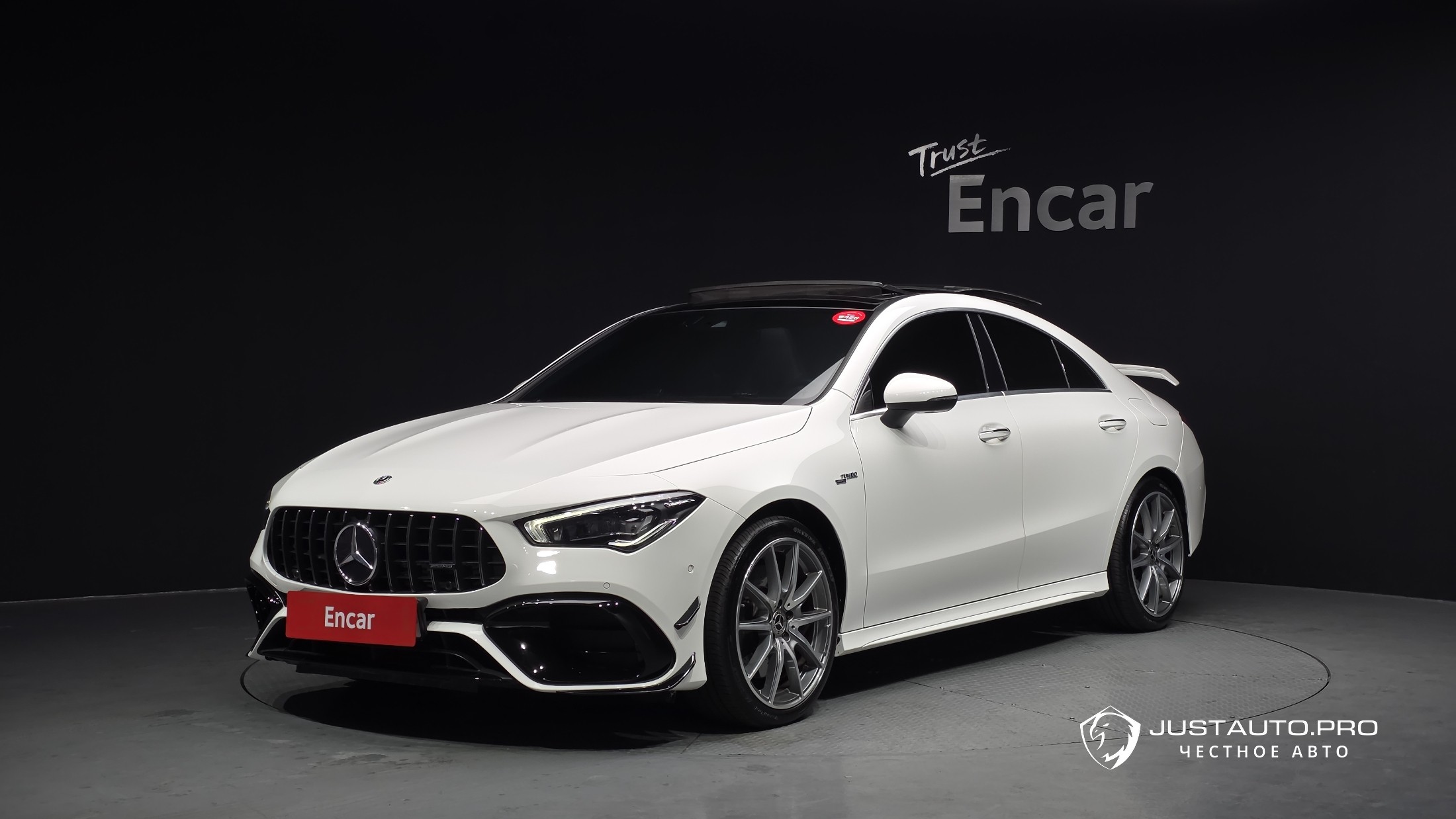 Автомобиль Mercedes-Benz CLA-Class