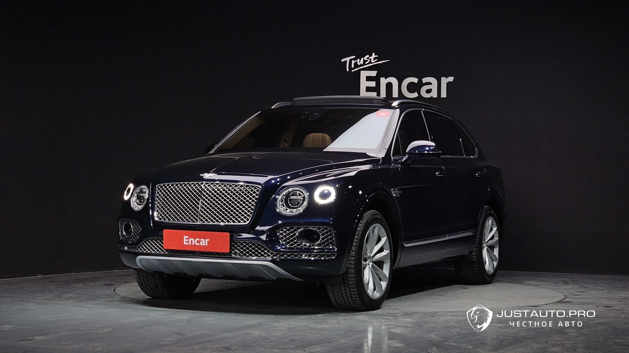 Автомобиль Bentley Bentayga