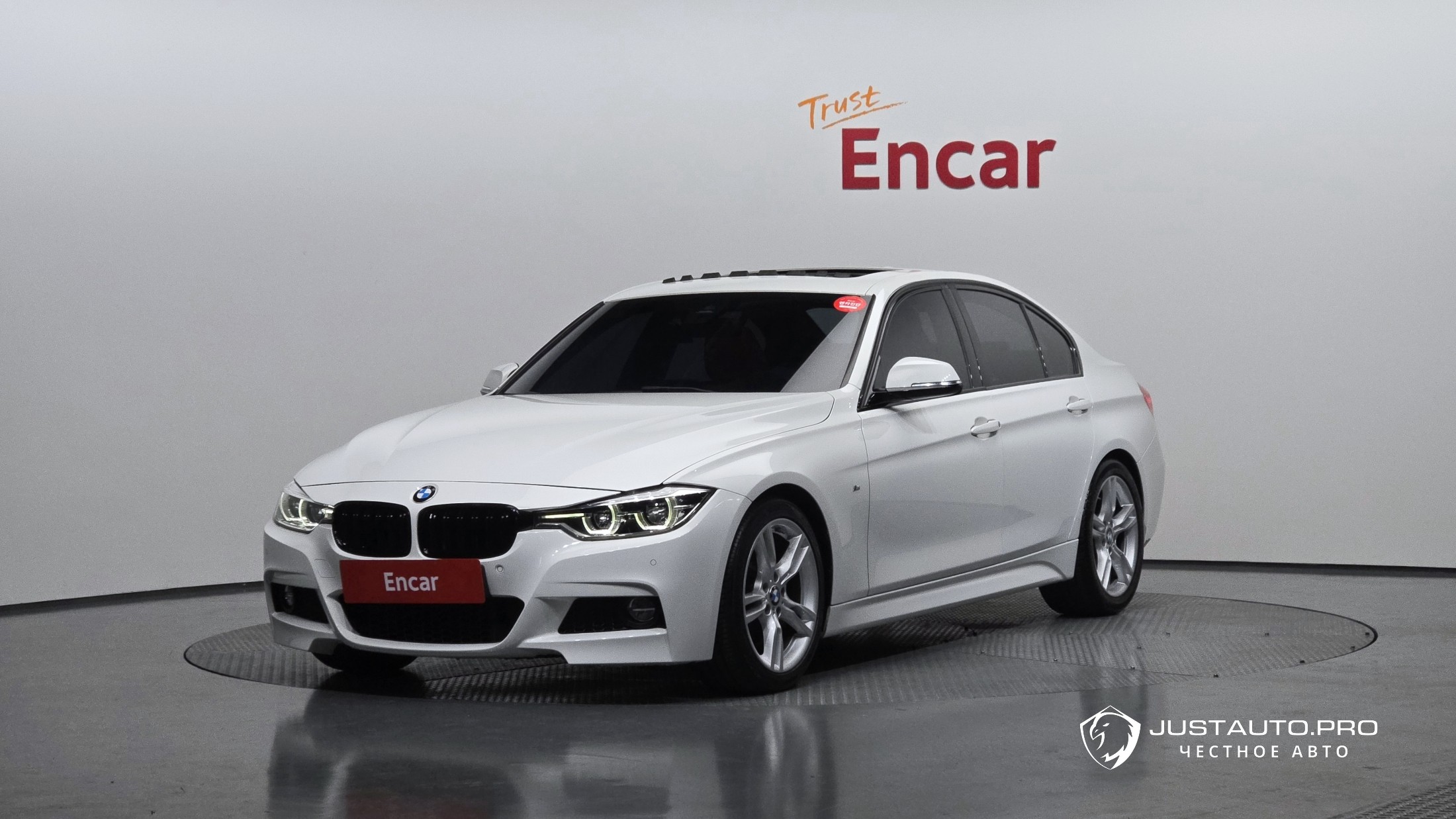 Автомобиль BMW 3-Series