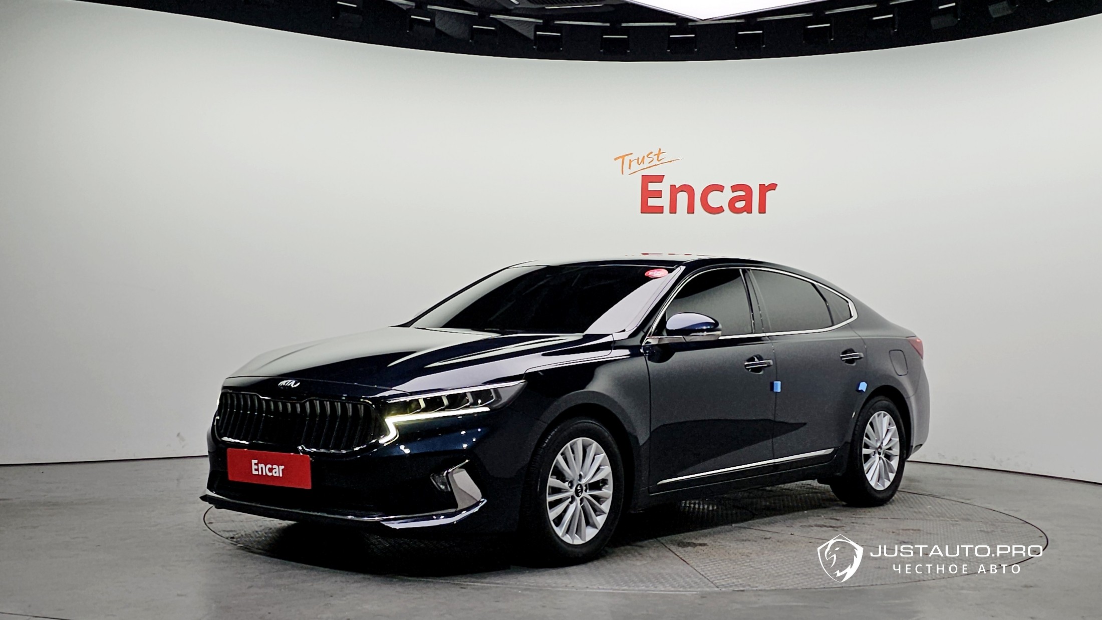 Автомобиль Kia K7