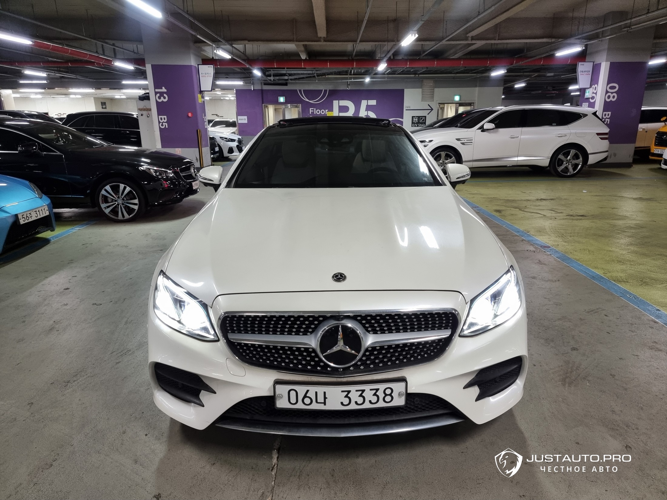 Автомобиль Mercedes-Benz E-Class