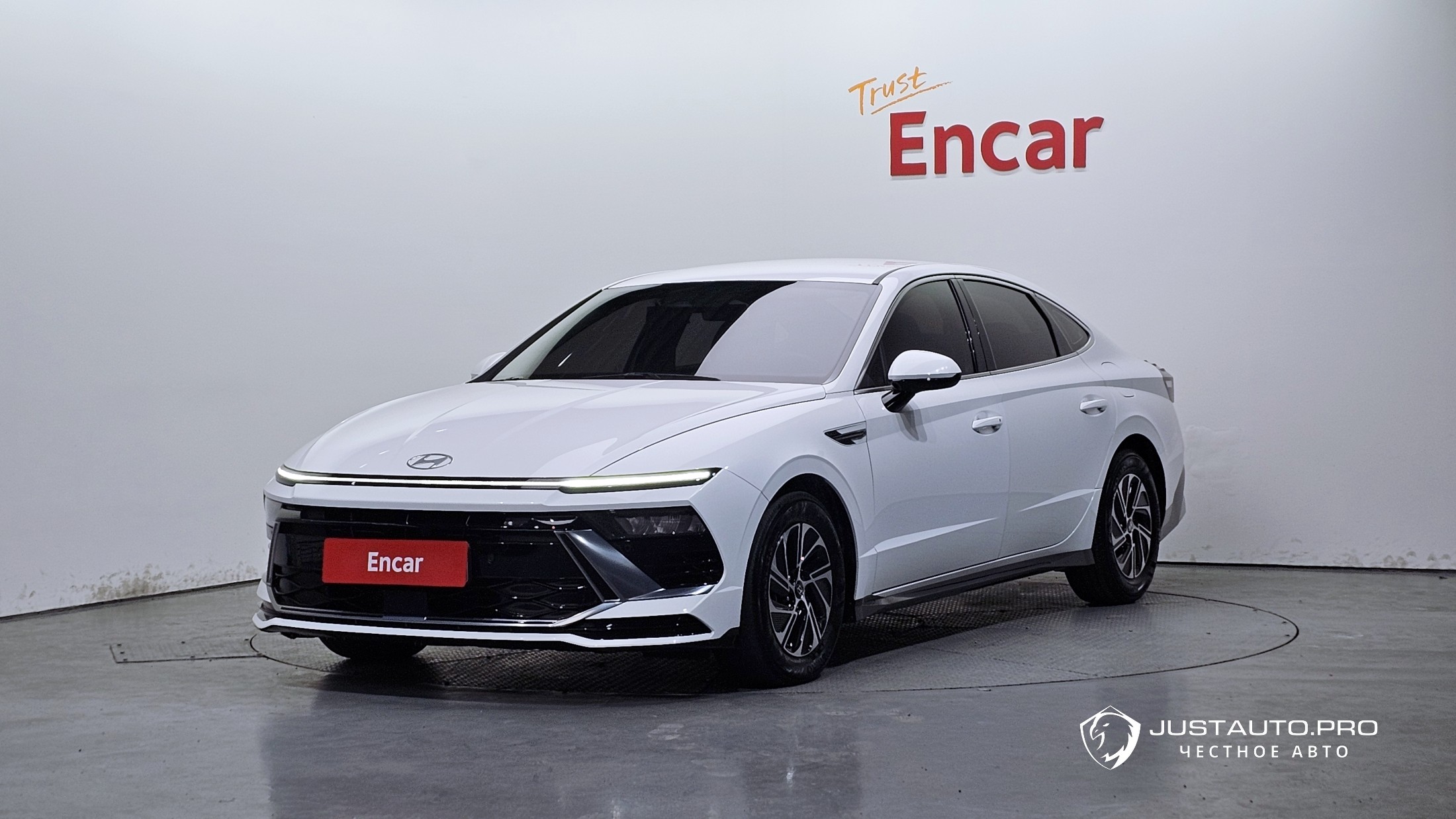 Автомобиль Hyundai Sonata