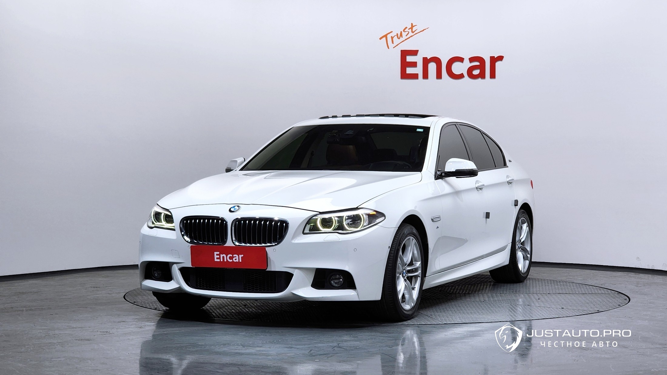 Автомобиль BMW 5-Series