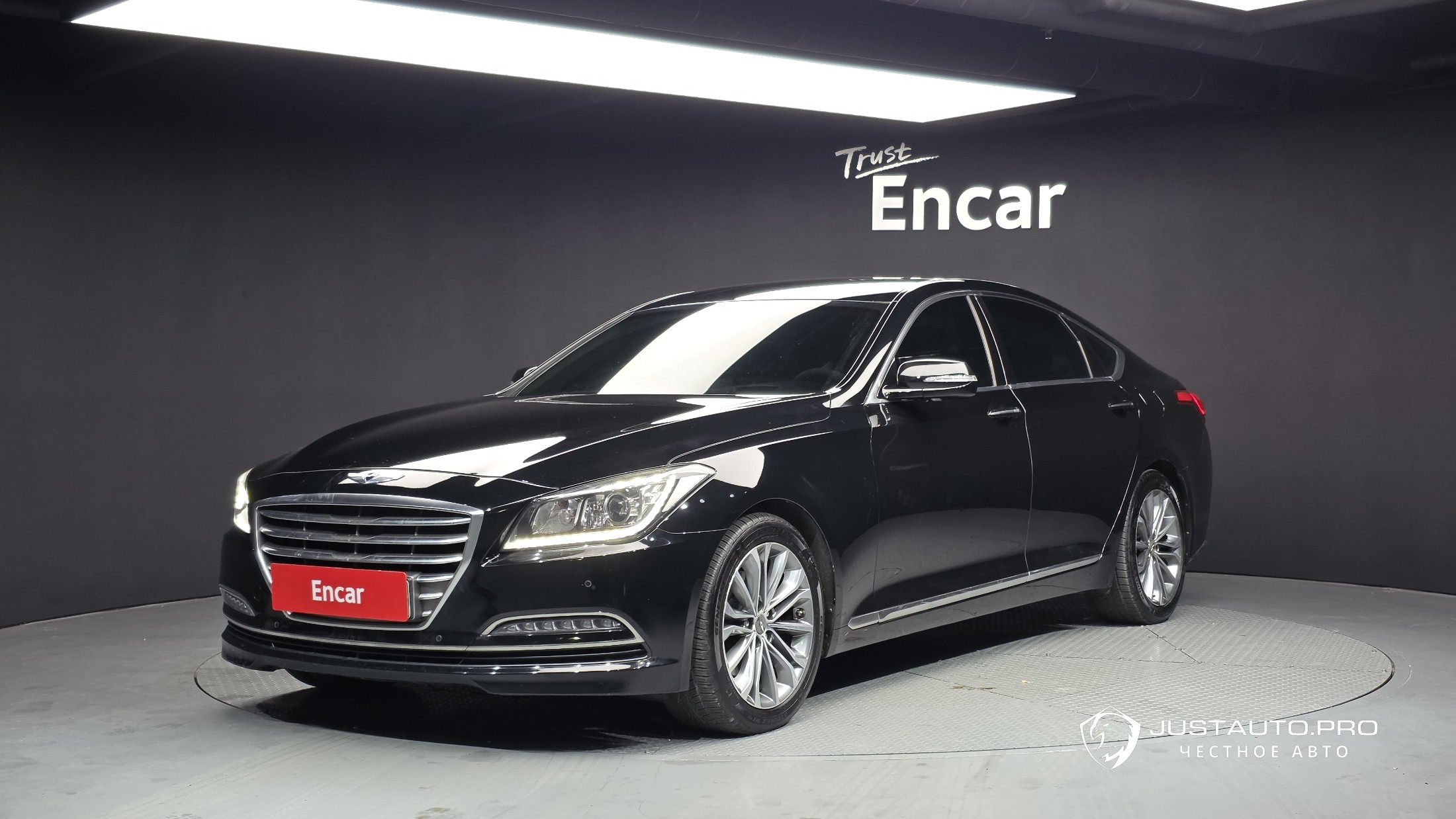 Автомобиль Hyundai Genesis