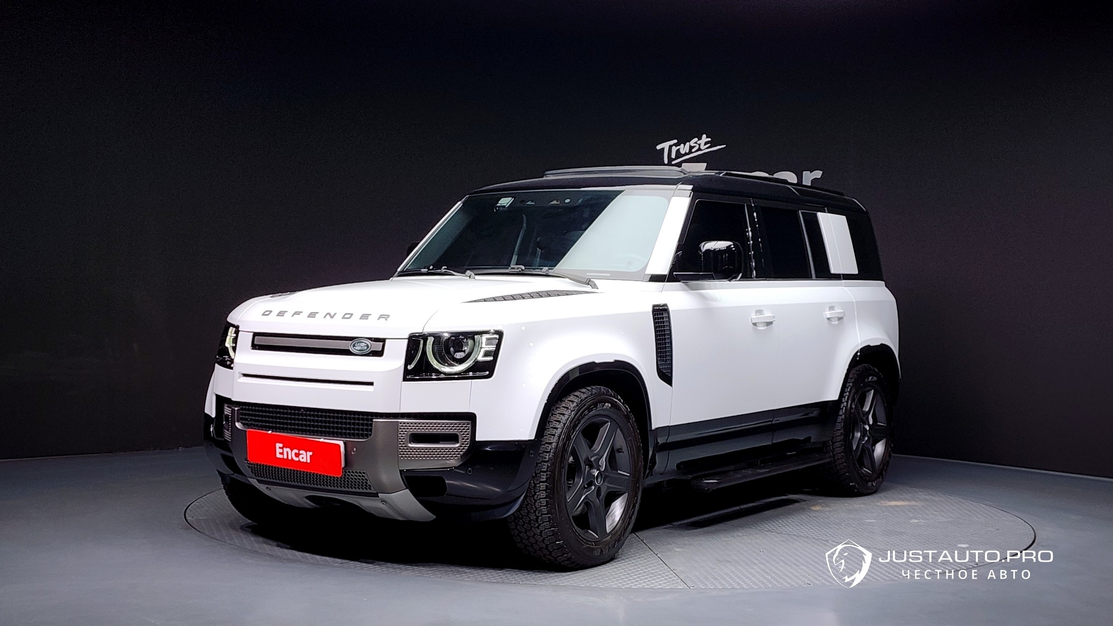 Автомобиль Land Rover Defender