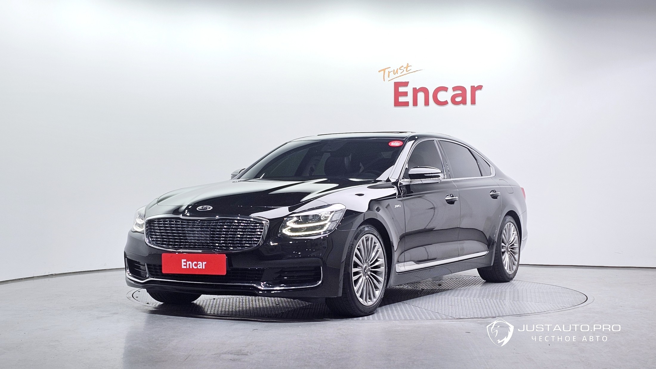Автомобиль Kia K9