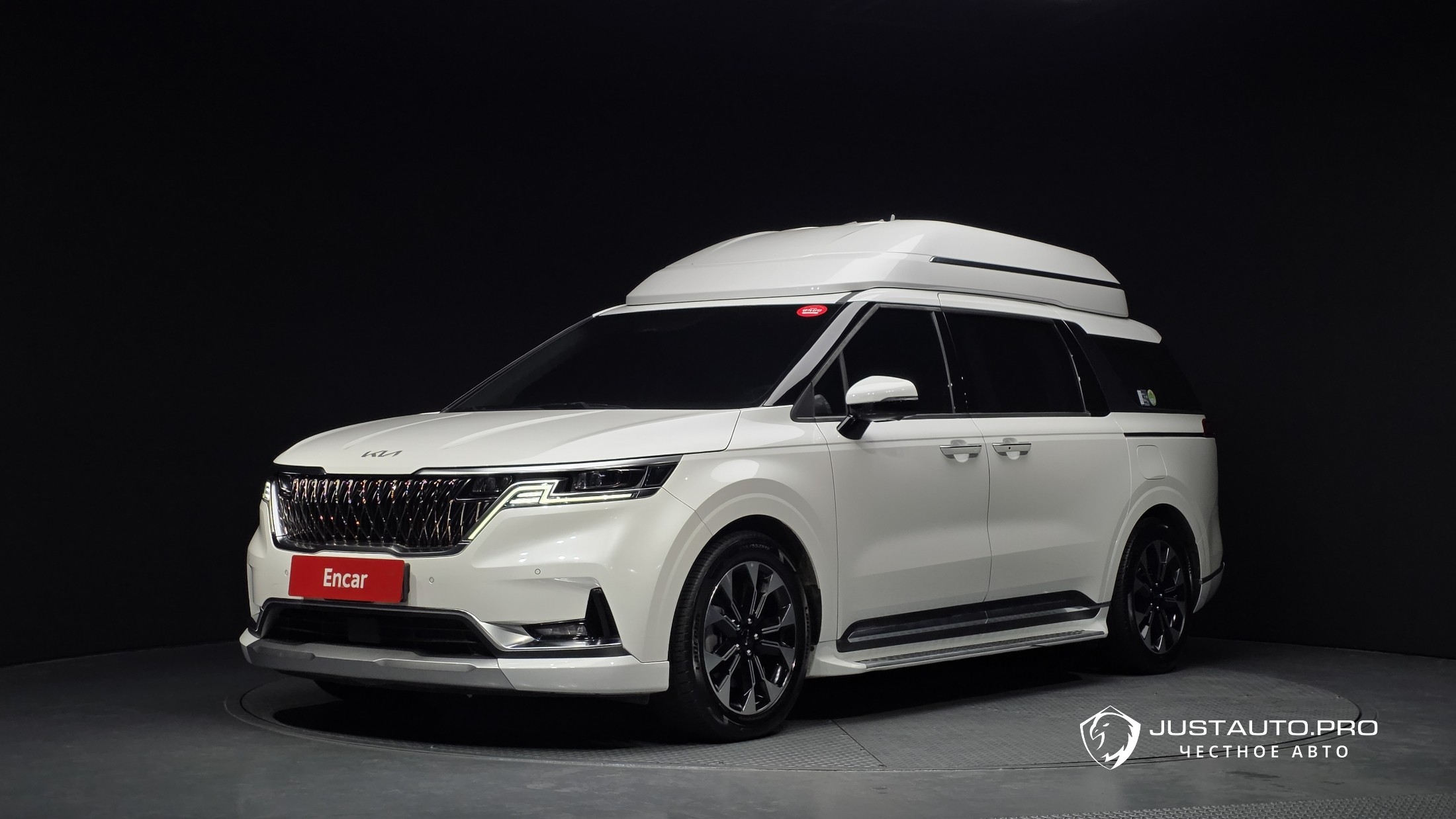 Автомобиль Kia Canival