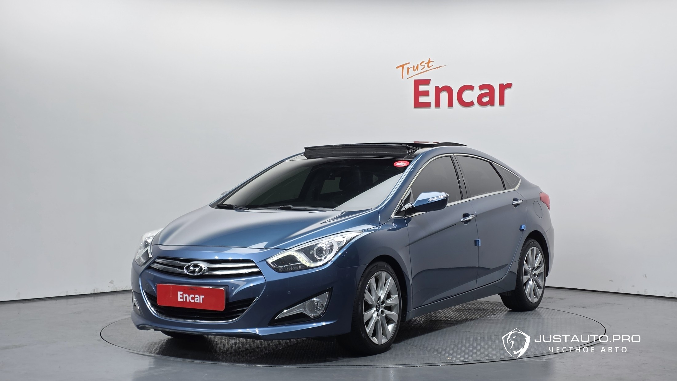 Автомобиль Hyundai i40