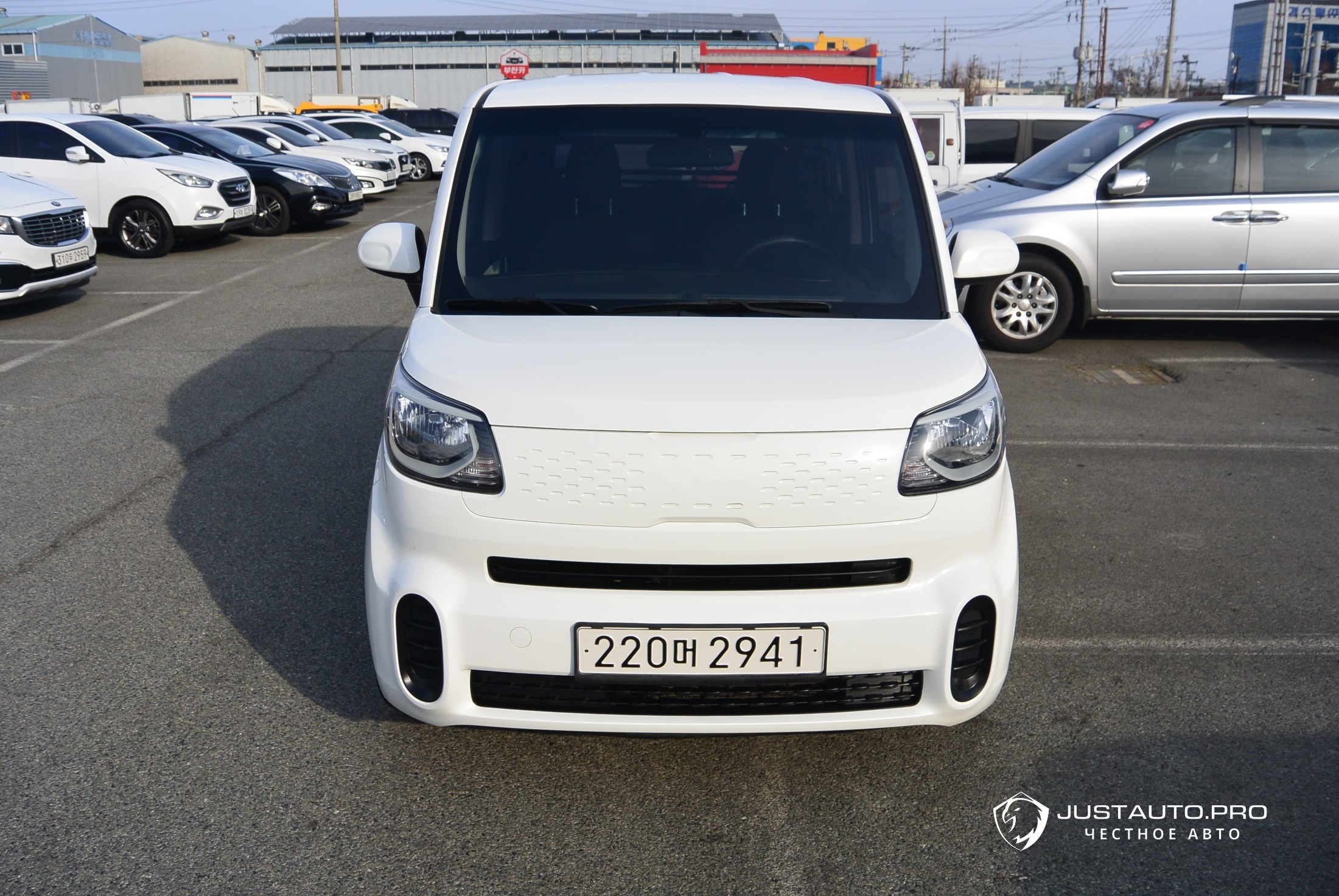 Автомобиль Kia RAY