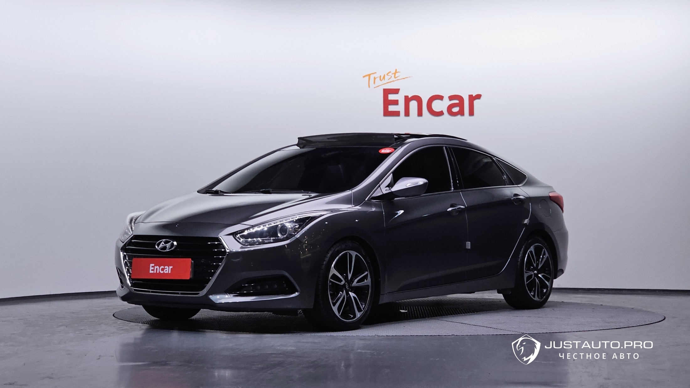 Автомобиль Hyundai i40