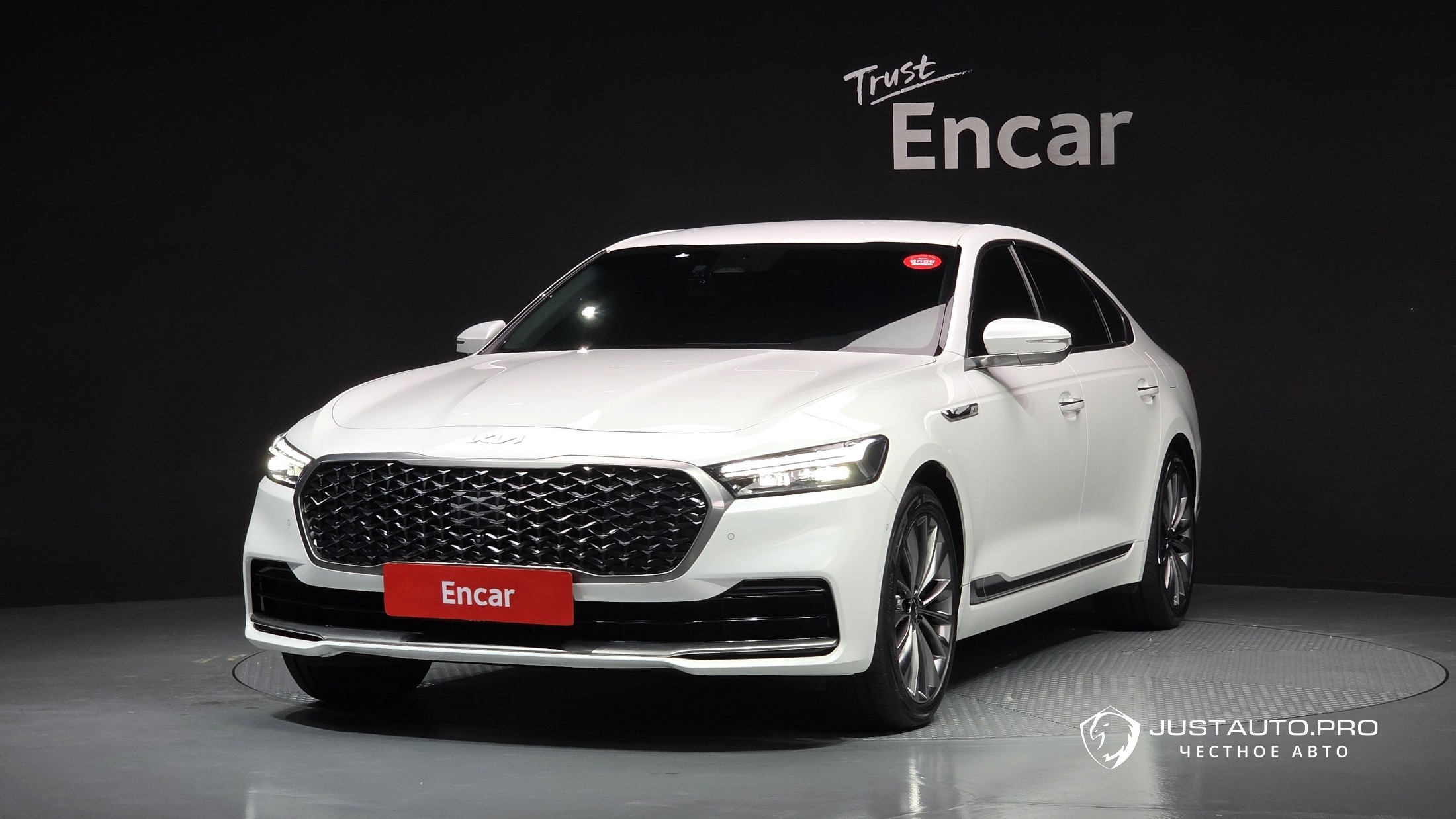 Автомобиль Kia K9