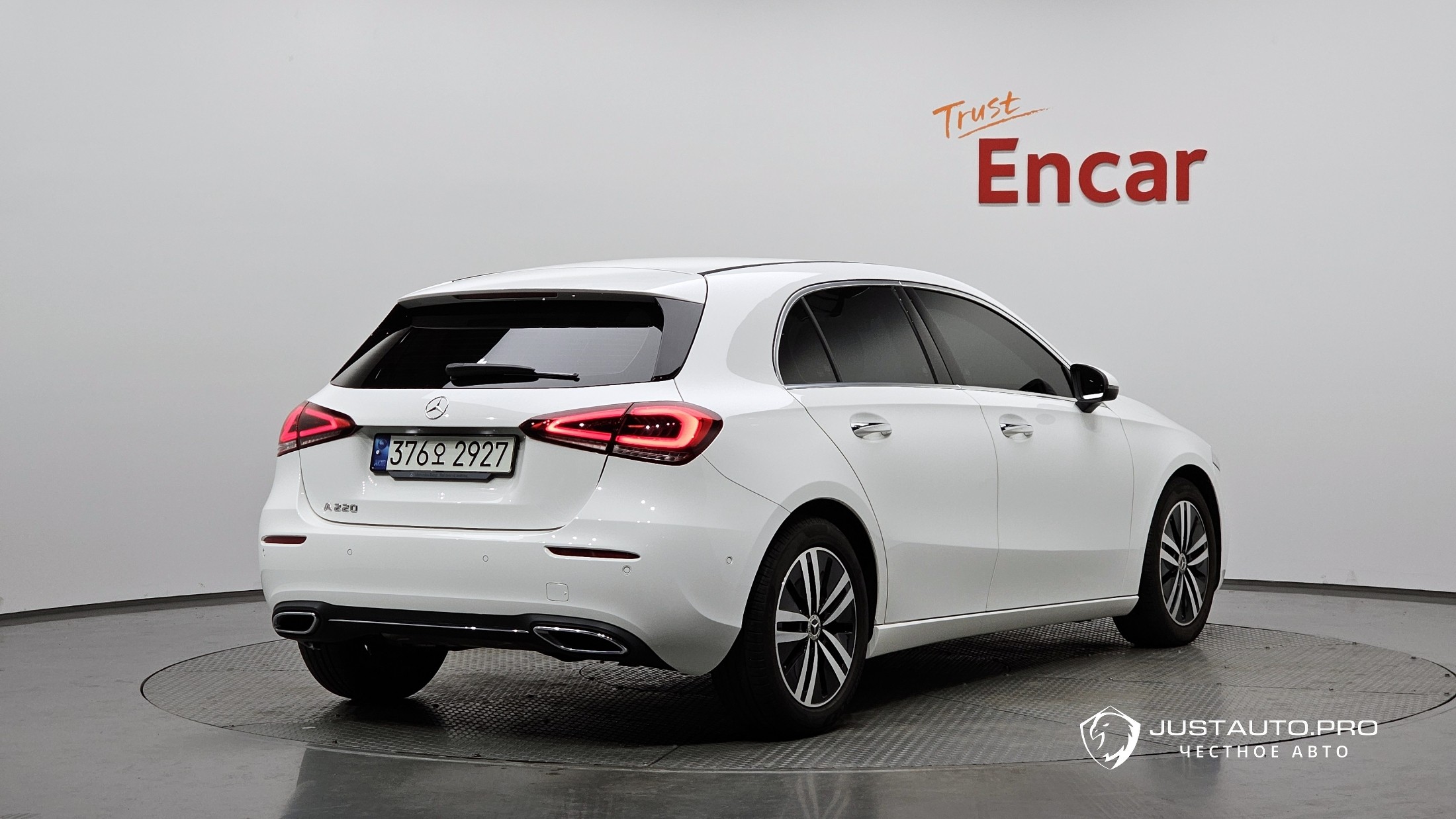 Автомобиль Mercedes-Benz A-Class