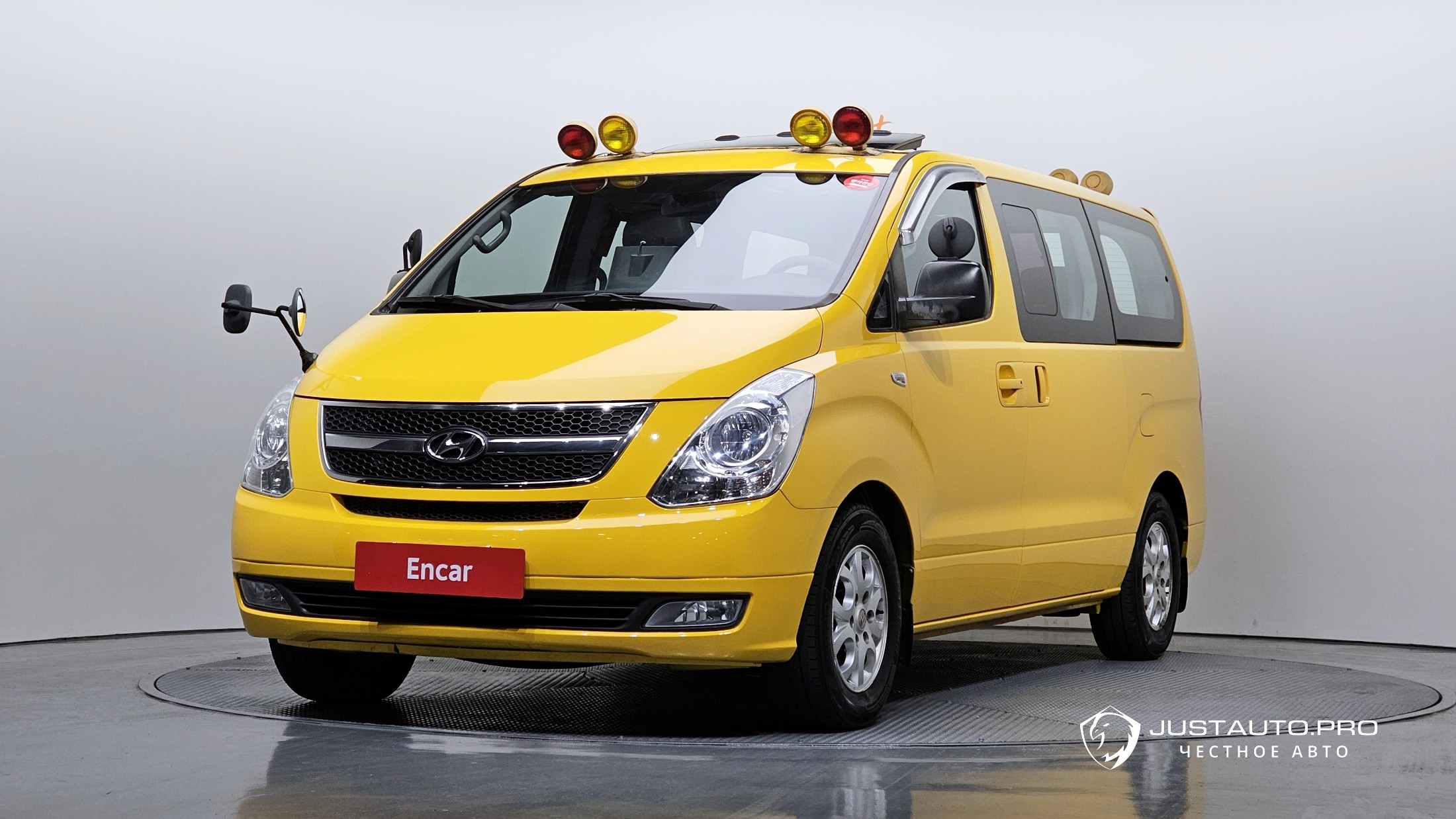 Автомобиль Hyundai Starex