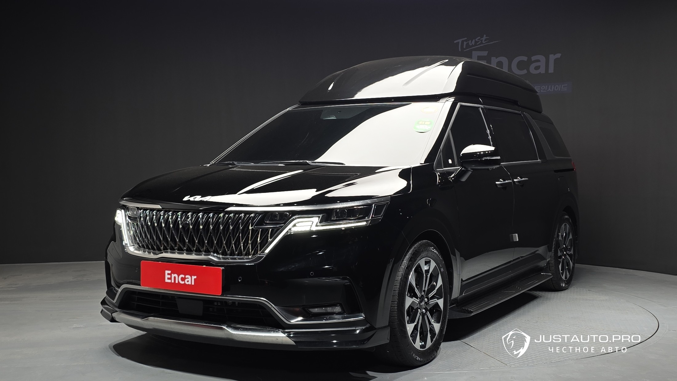 Автомобиль Kia Canival
