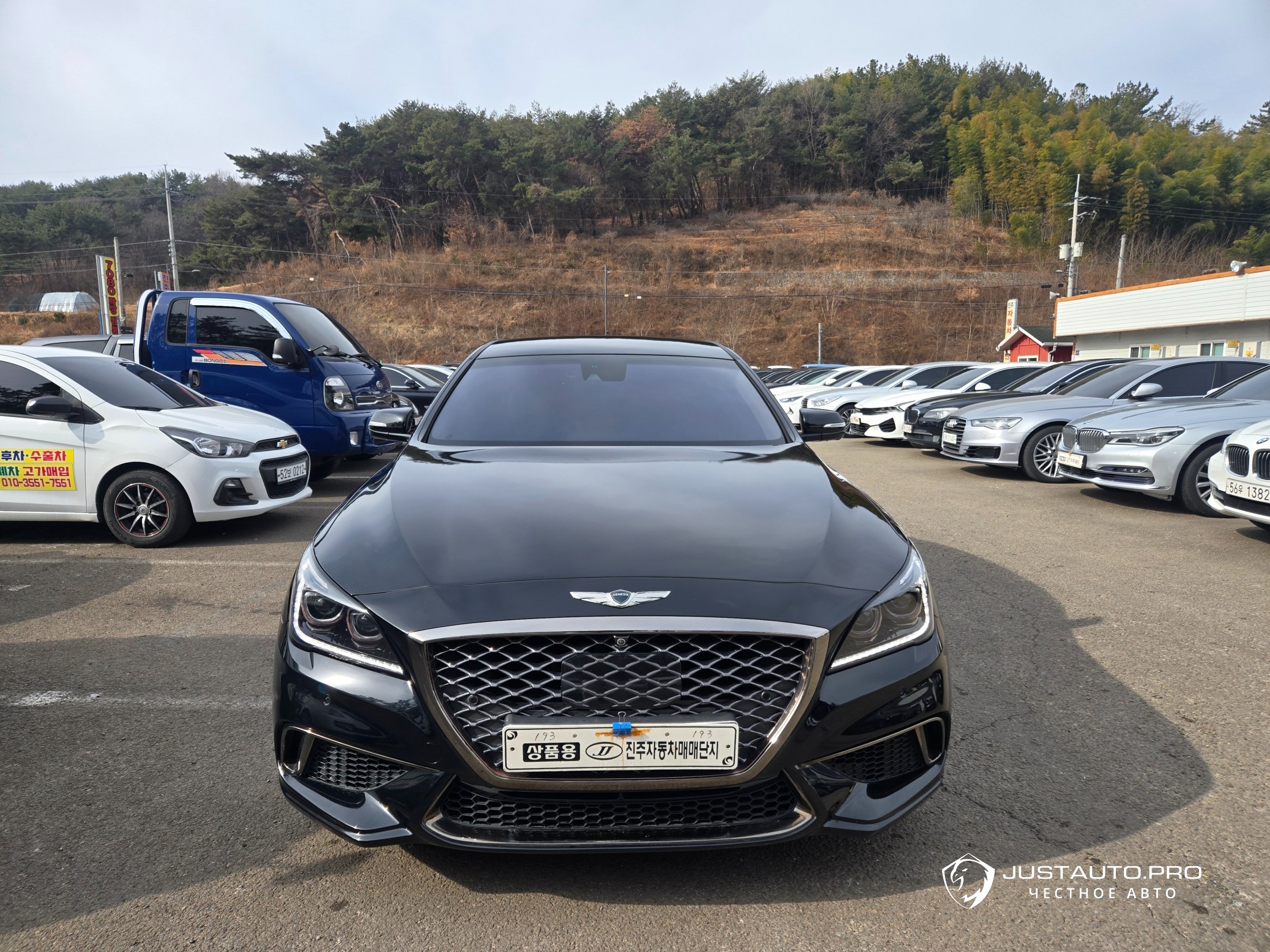 Автомобиль Hyundai Genesis
