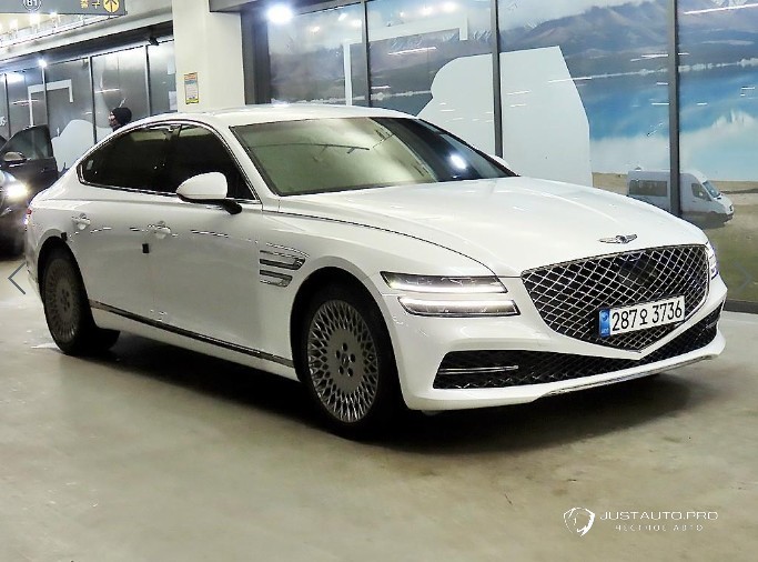 Автомобиль Genesis G80