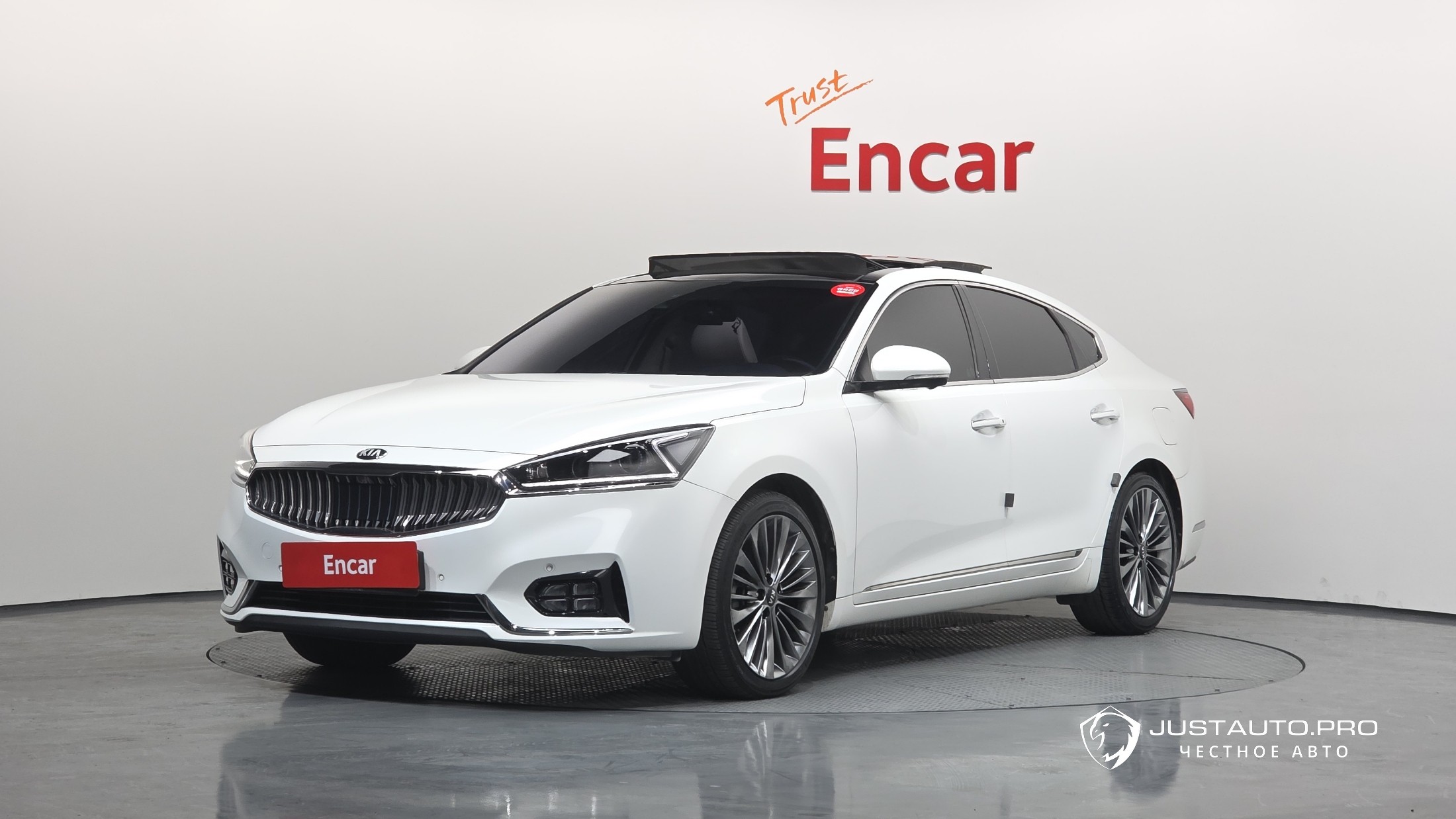 Автомобиль Kia K7