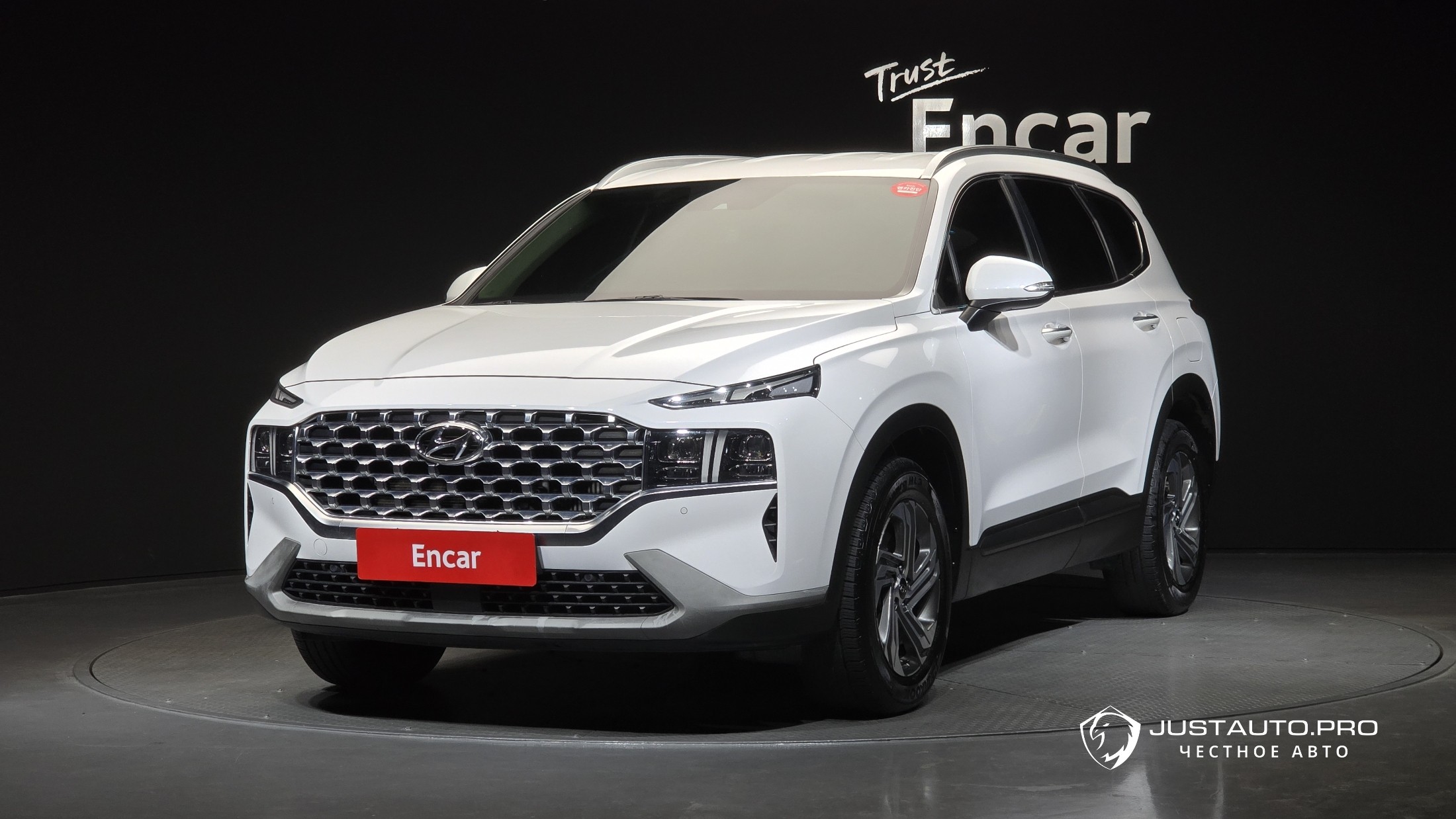 Автомобиль Hyundai Santafe