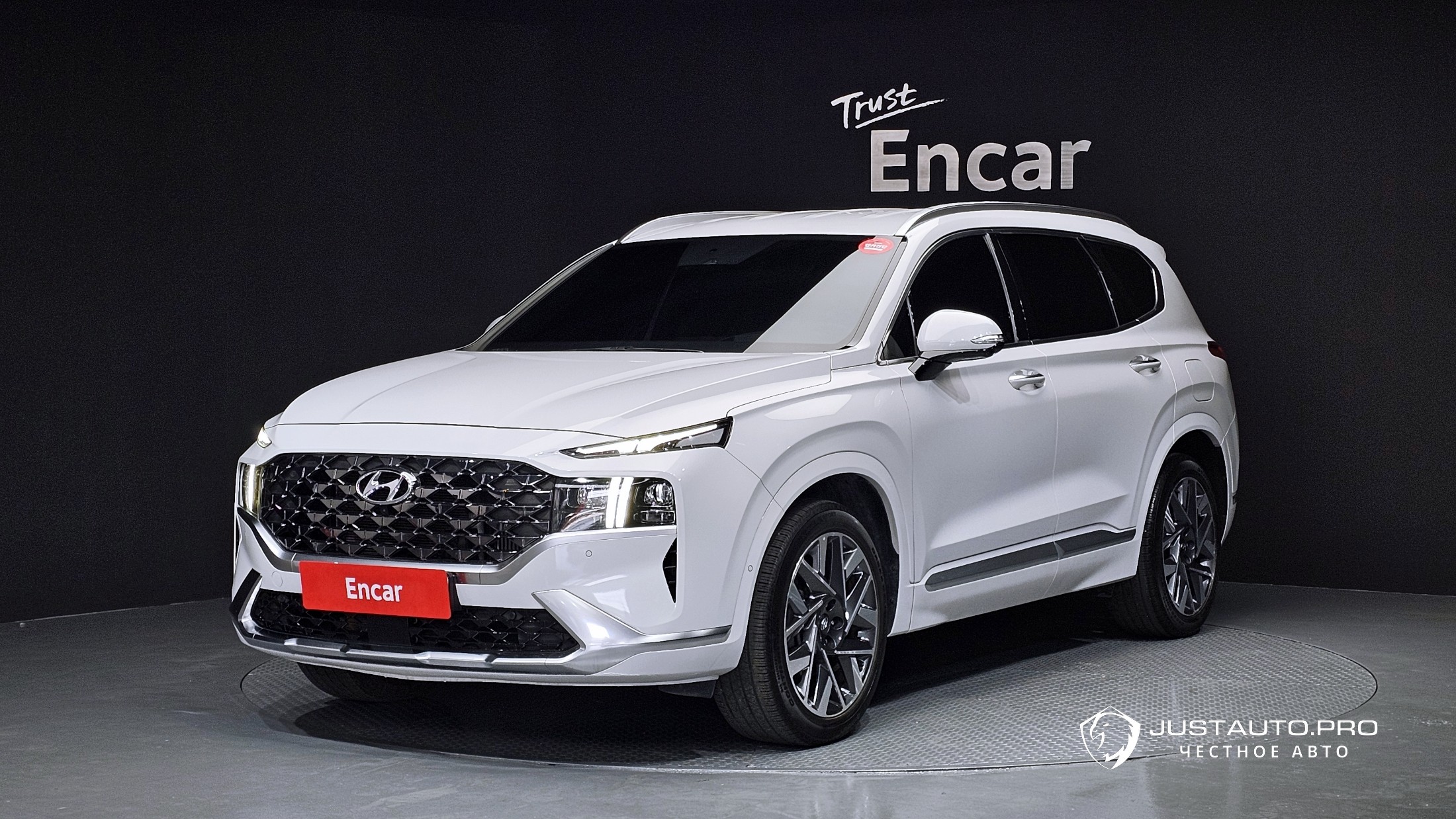 Автомобиль Hyundai Santafe