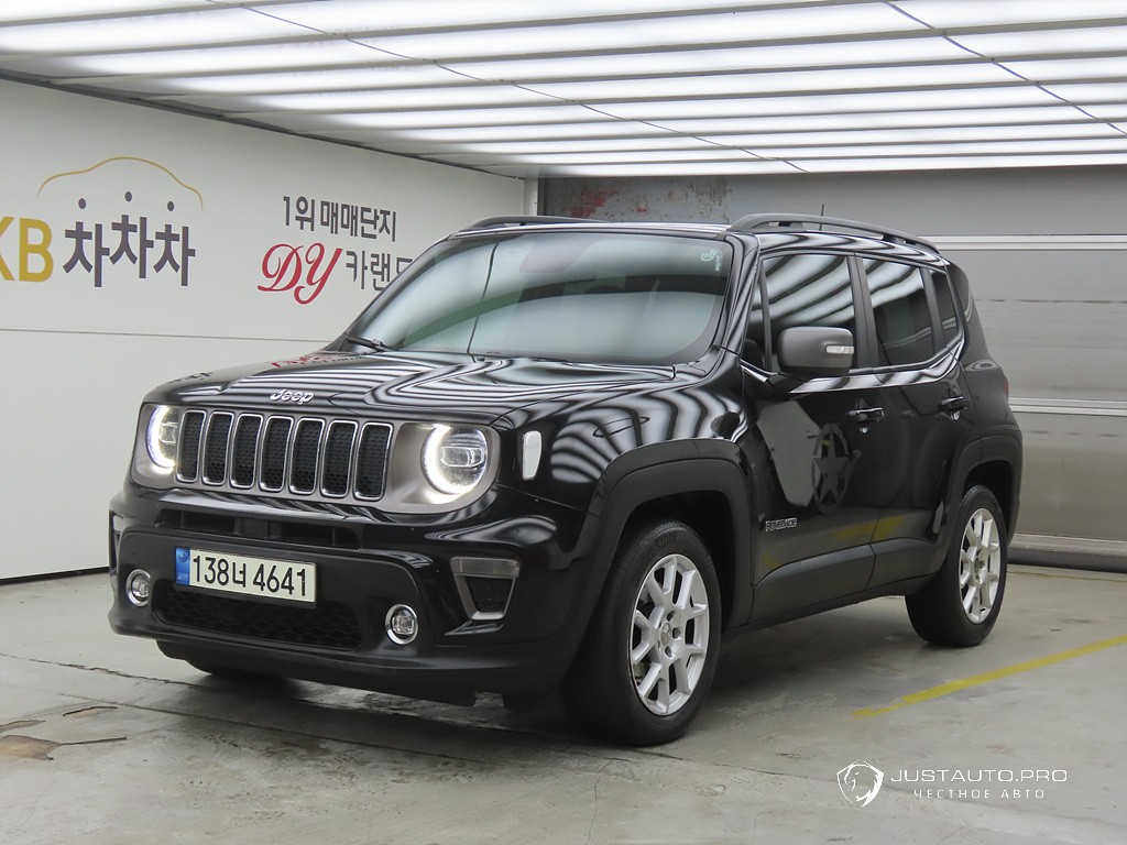 Автомобиль Jeep Renegade