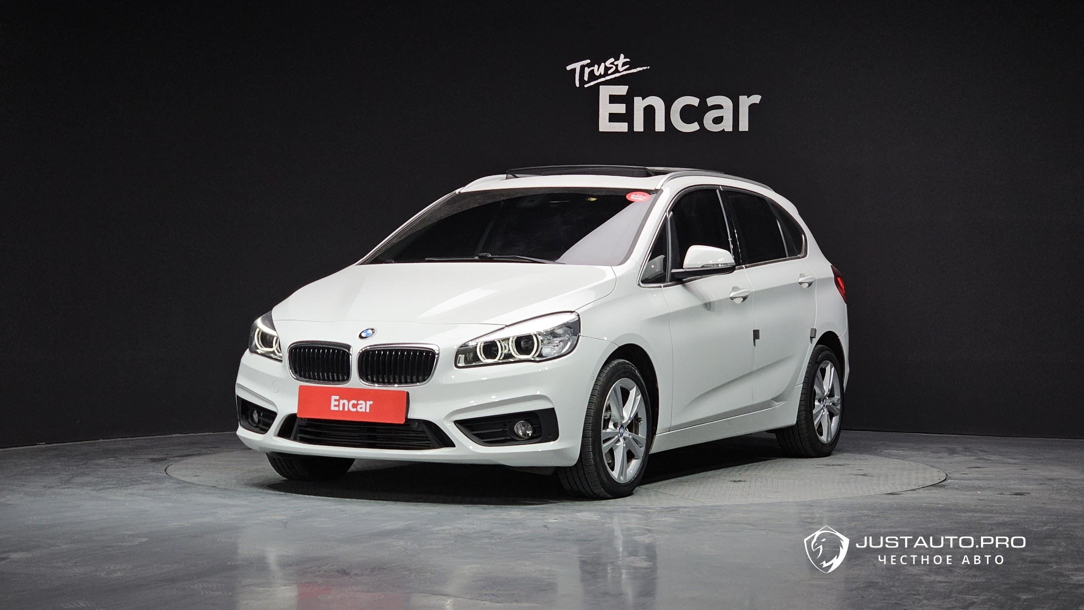 Автомобиль BMW 2-Series