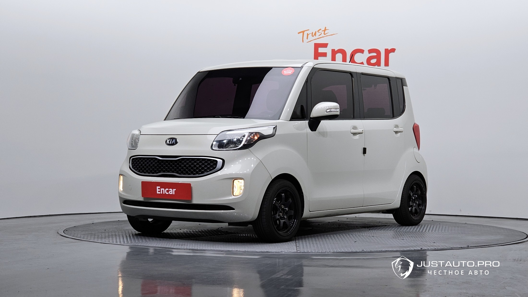 Автомобиль Kia RAY