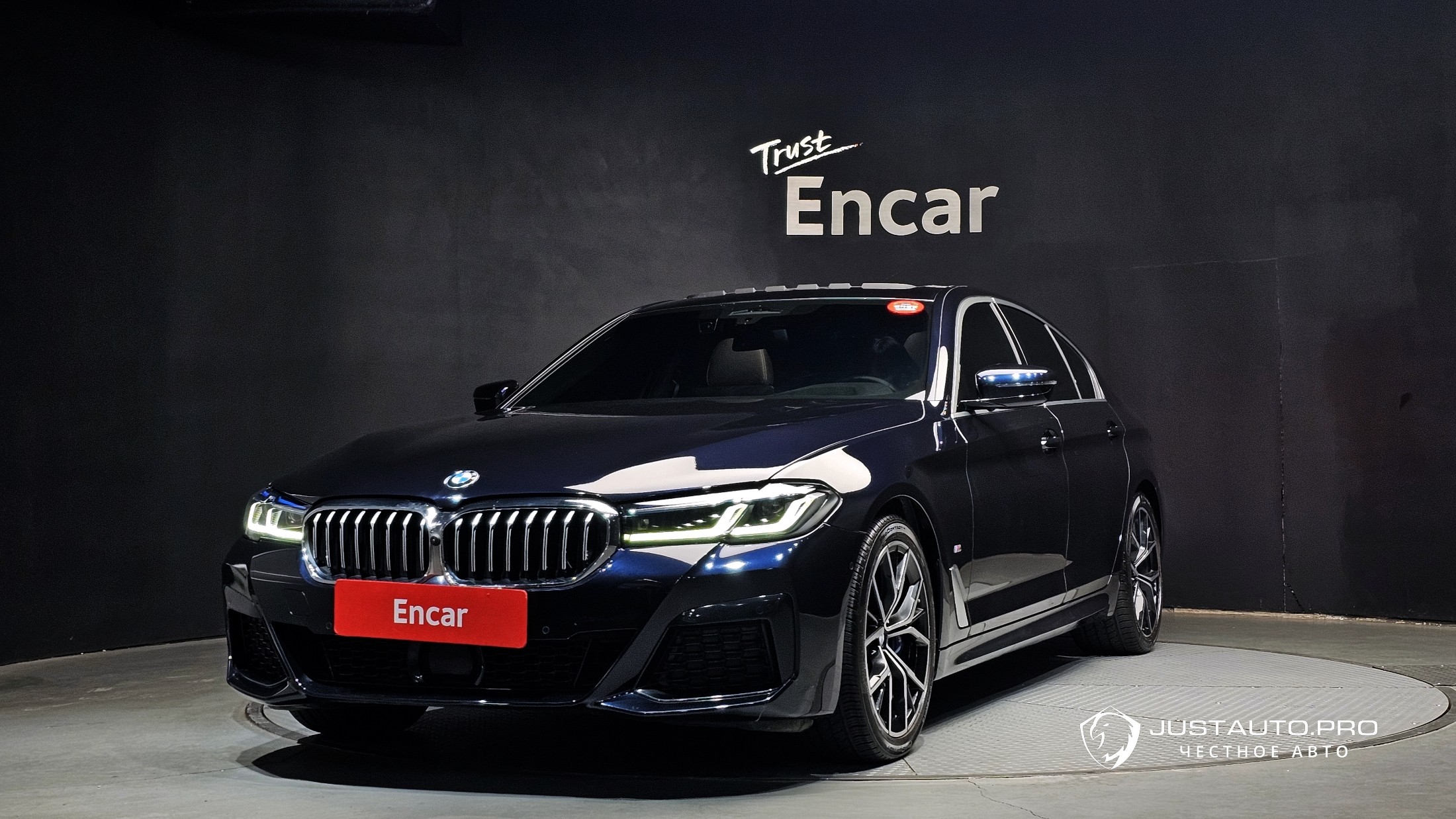 Автомобиль BMW 5-Series