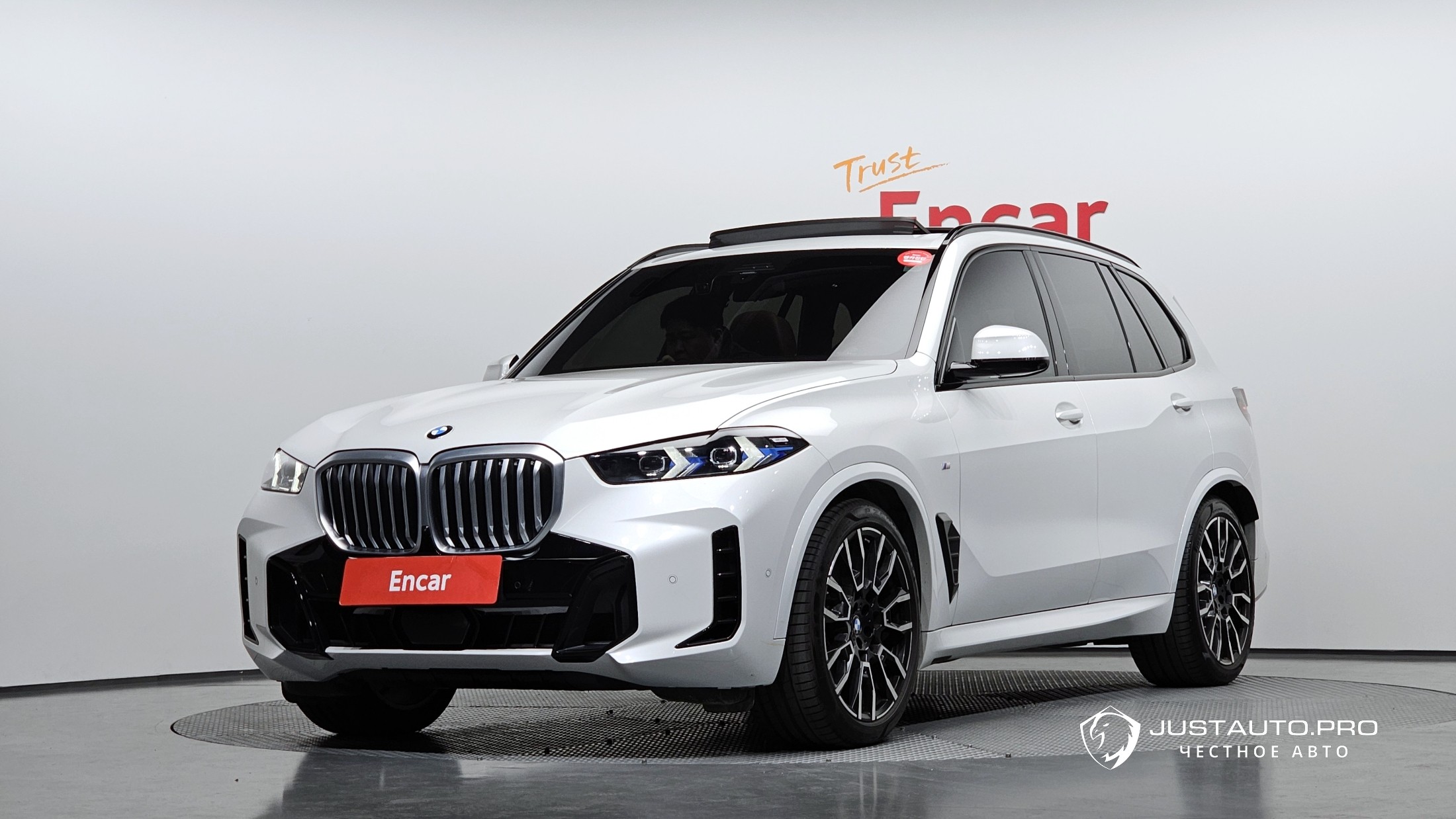 Автомобиль BMW X5