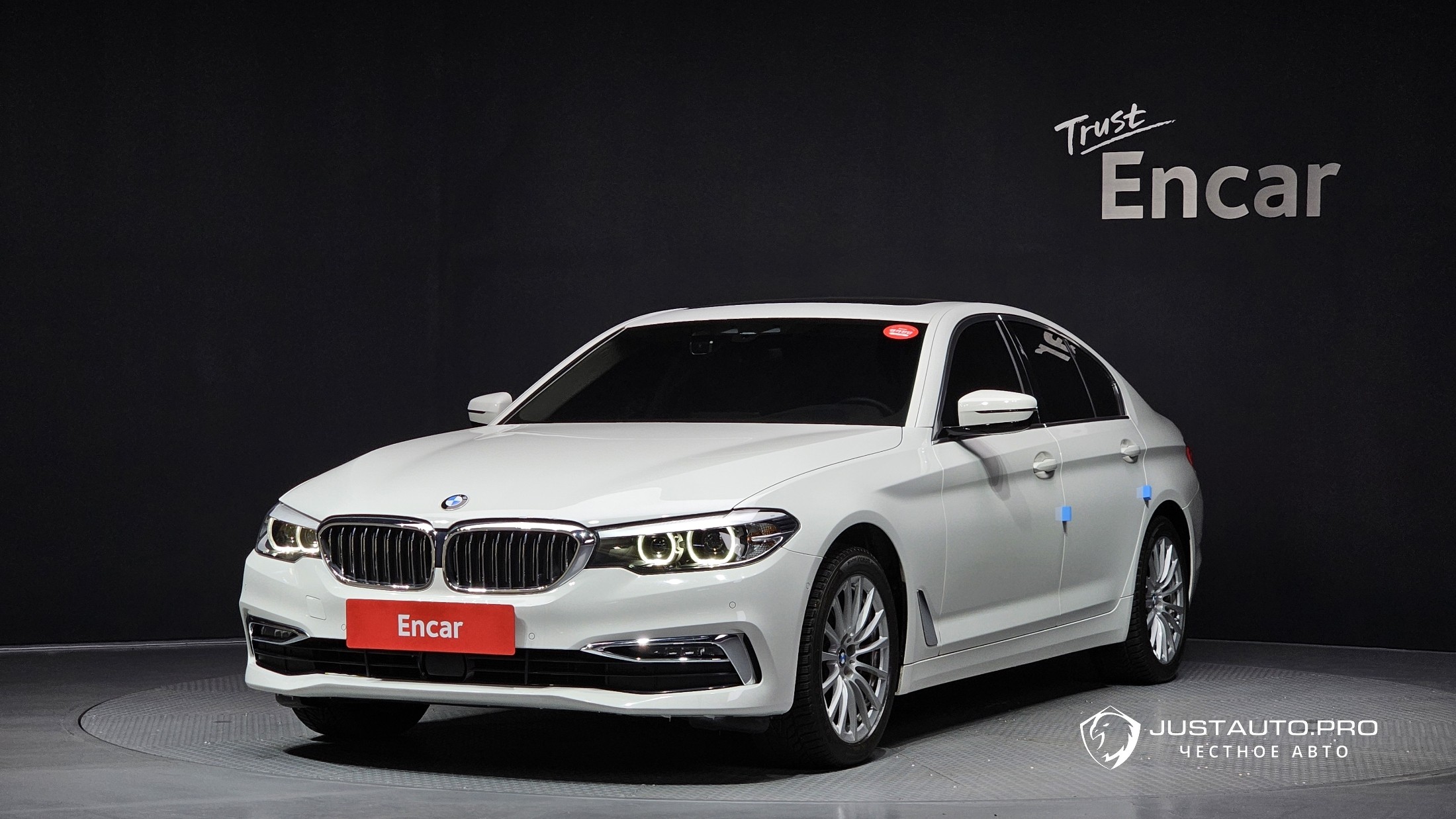 Автомобиль BMW 5-Series