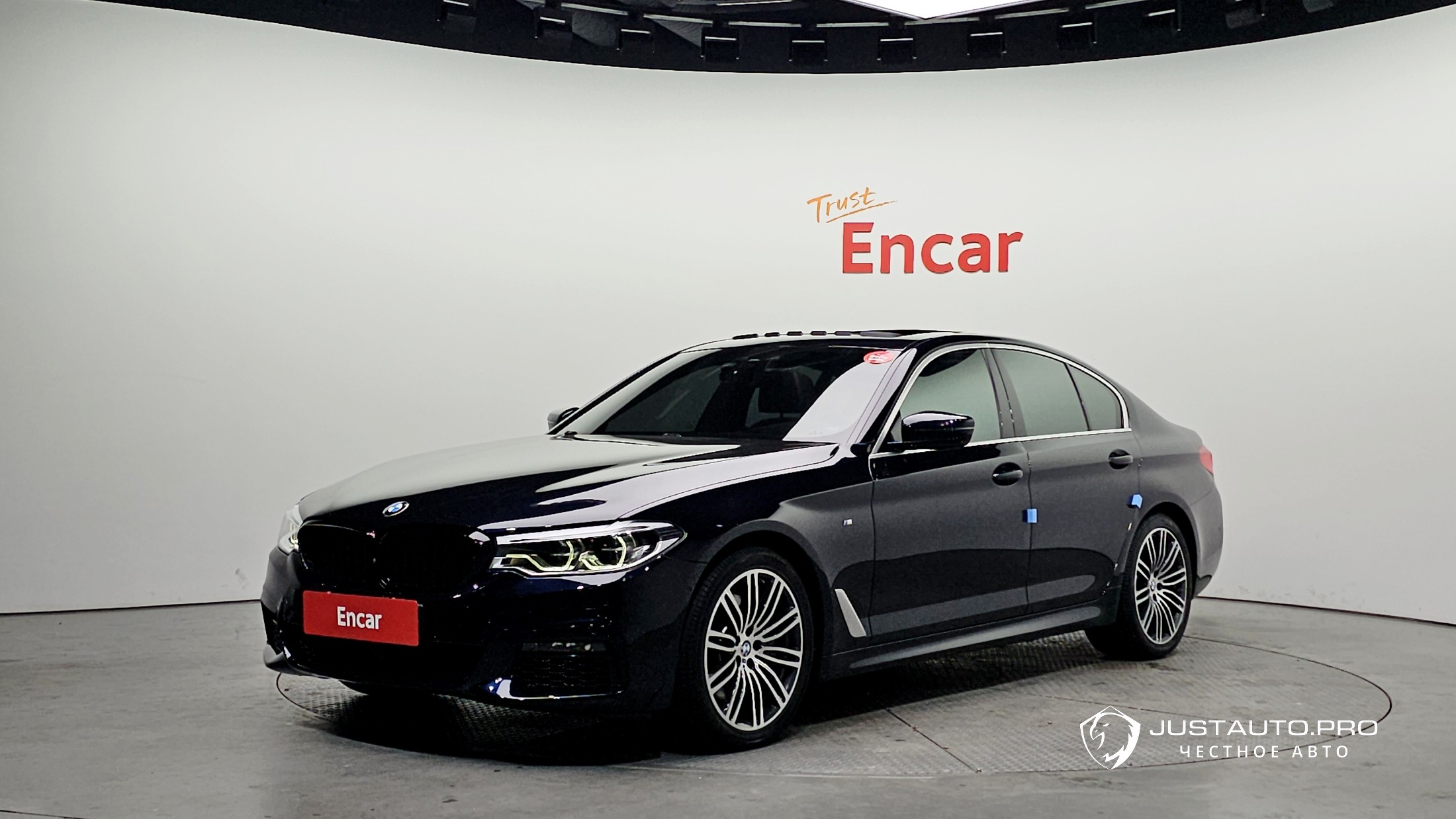 Автомобиль BMW 5-Series