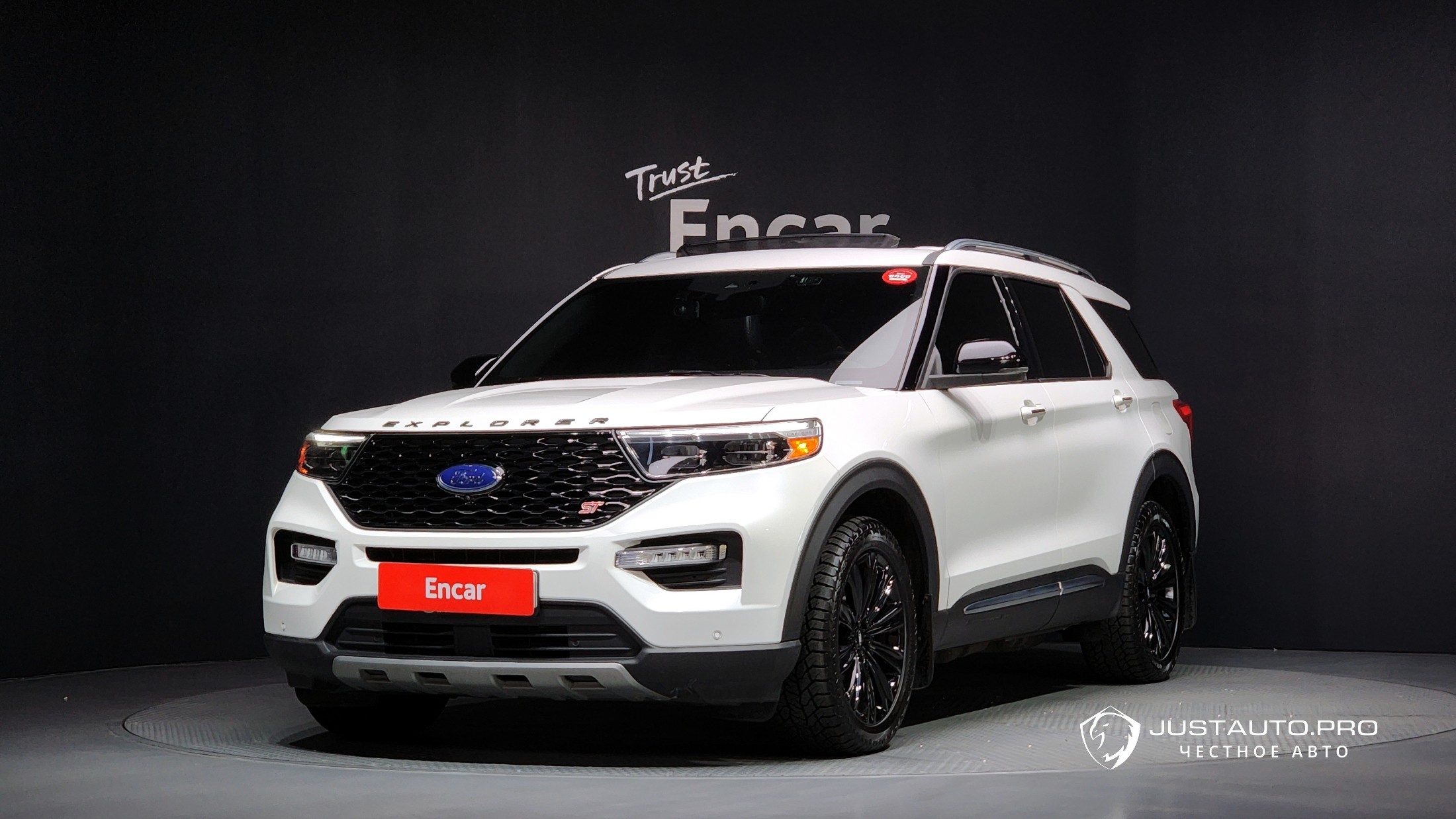 Автомобиль Ford Explorer