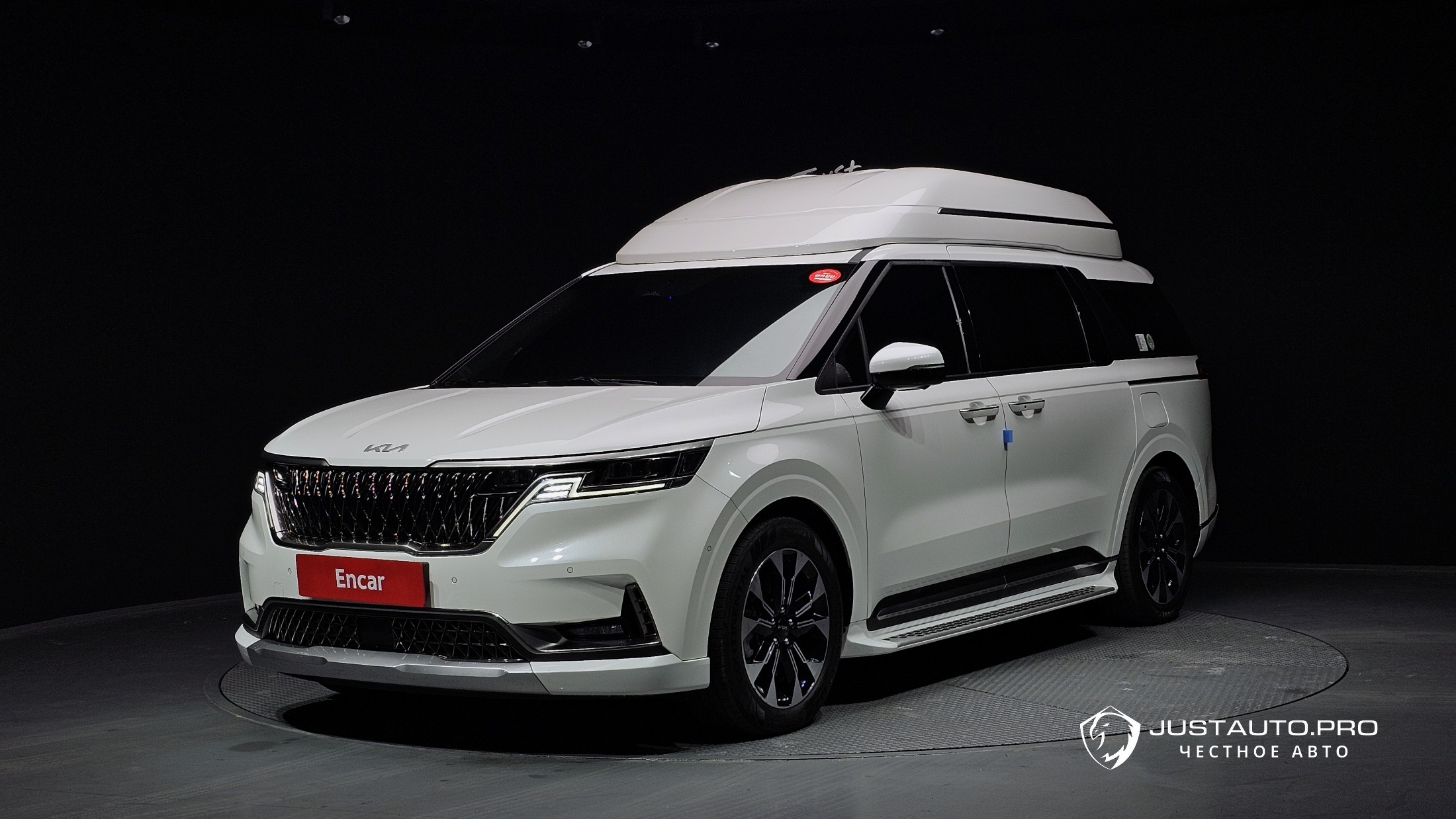 Автомобиль Kia Canival