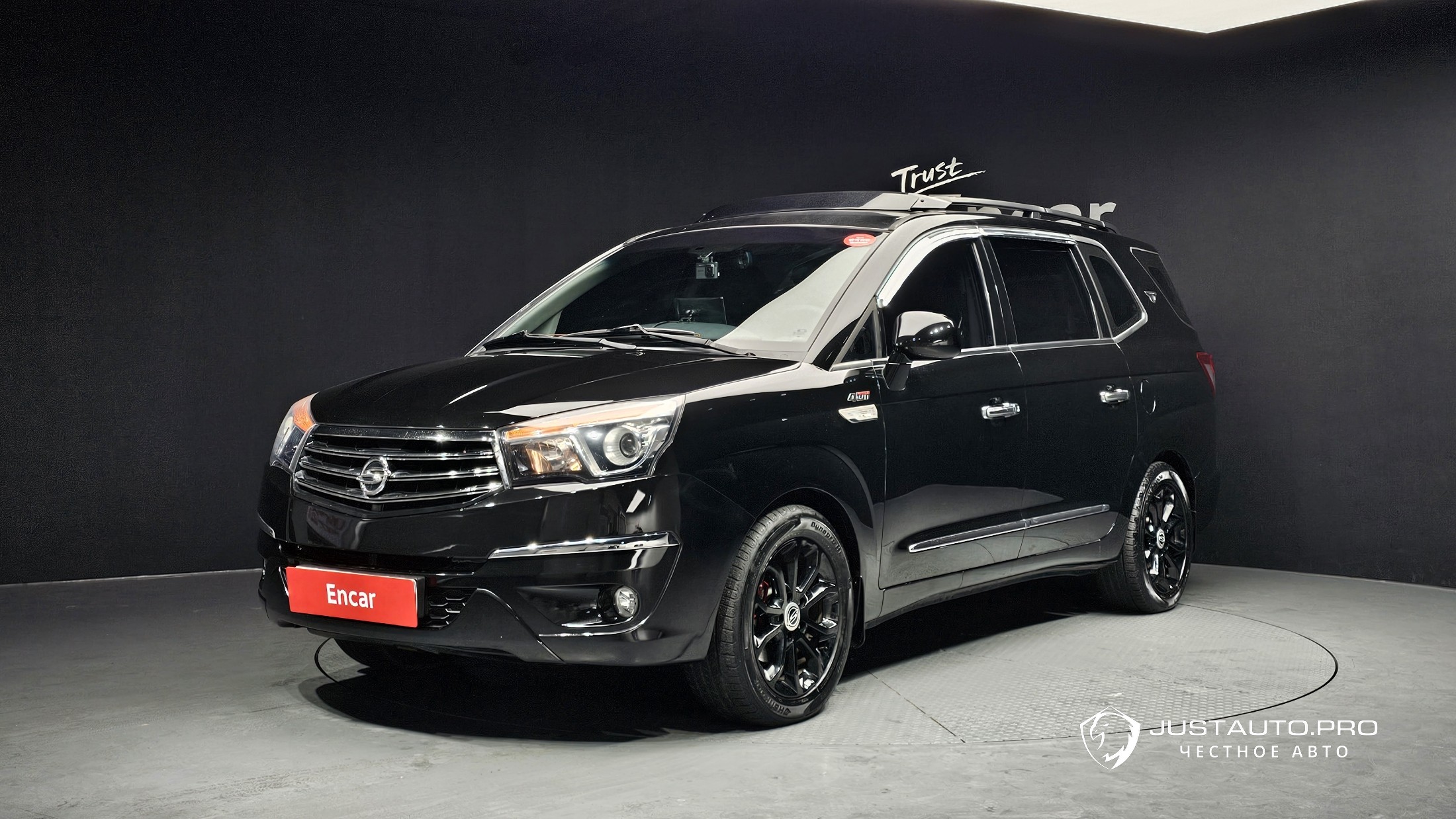 Автомобиль KG_Mobility_Ssangyong KORANDO