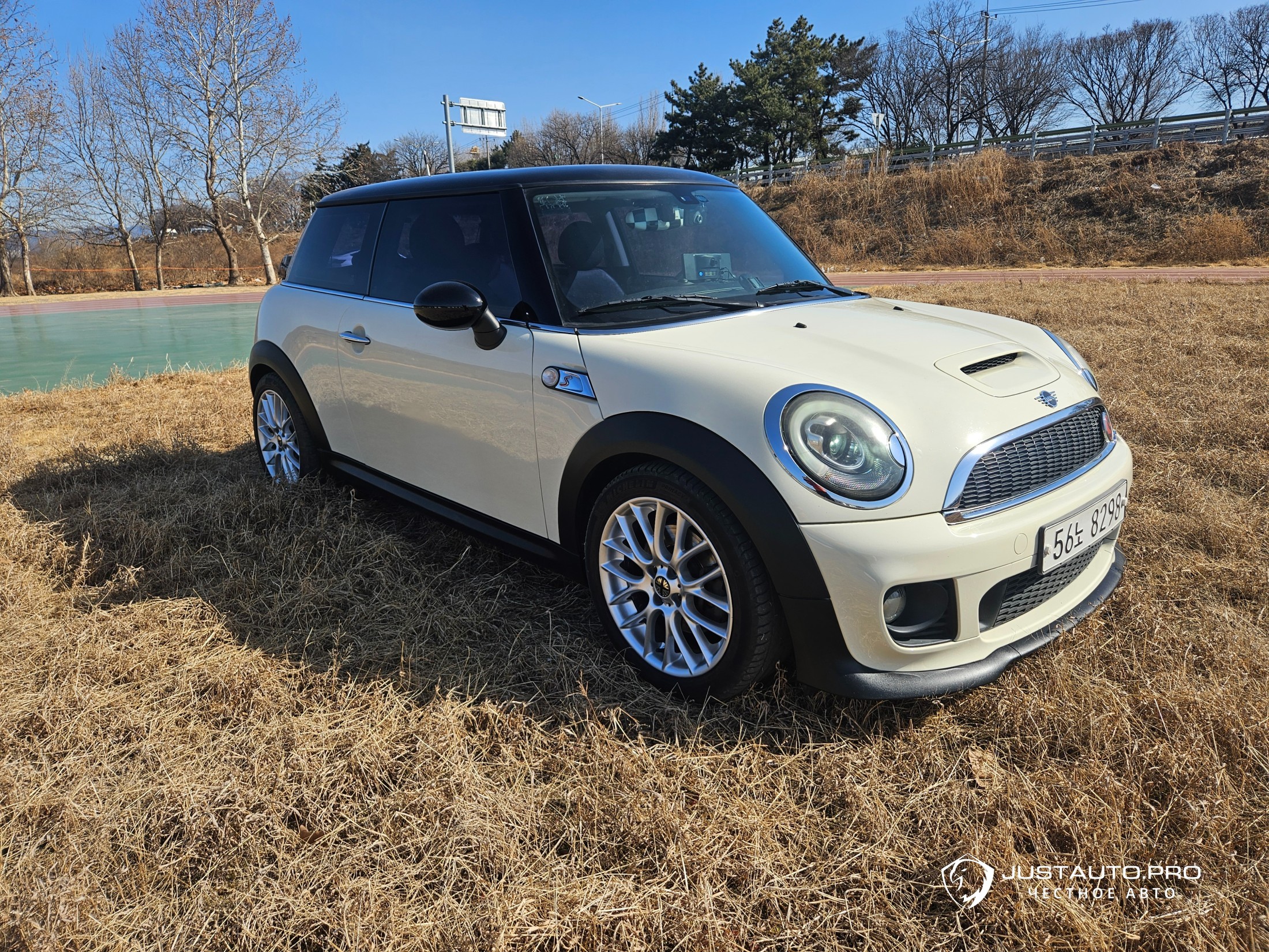 Автомобиль Mini Cooper