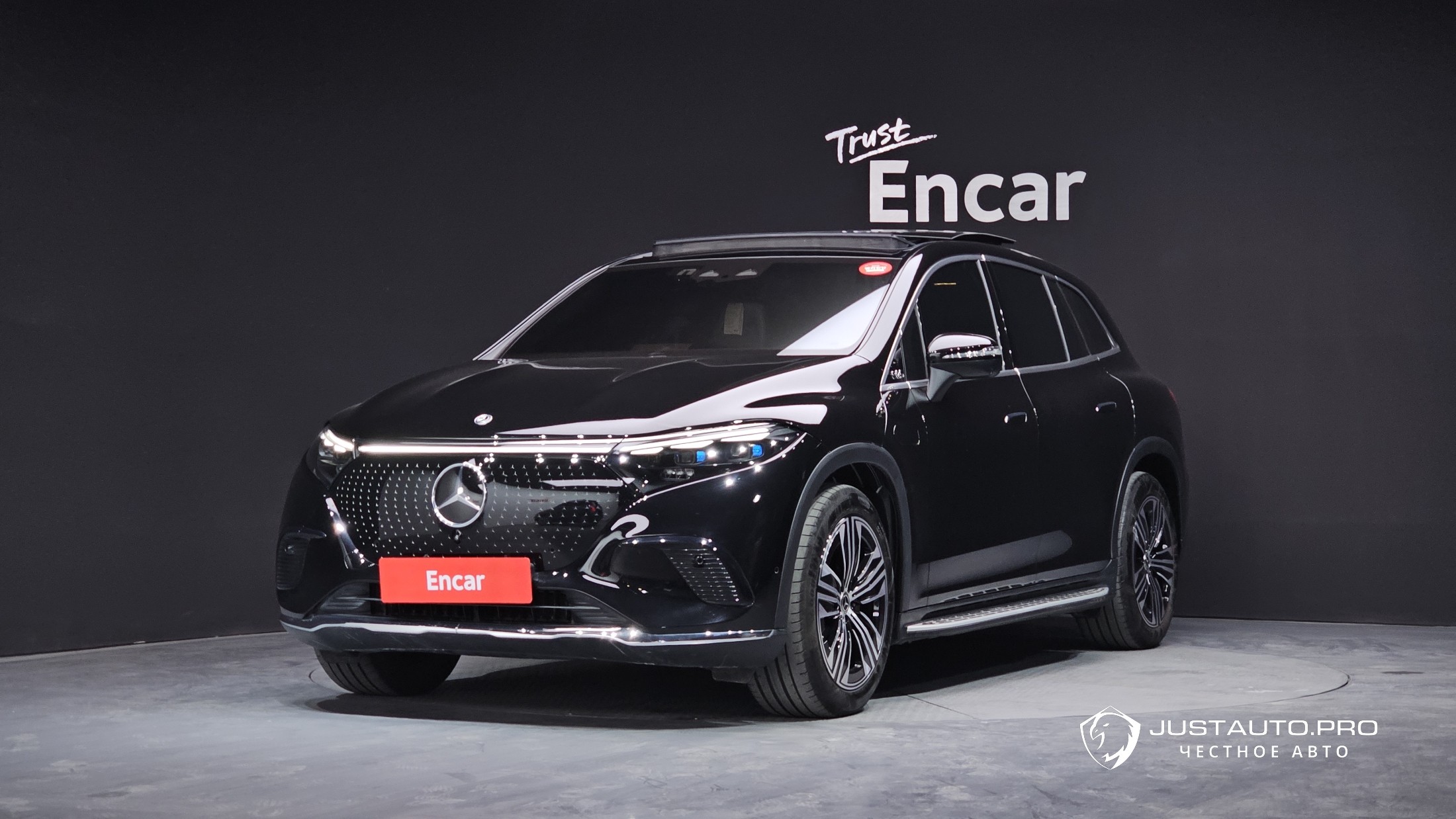 Автомобиль Mercedes-Benz EQS