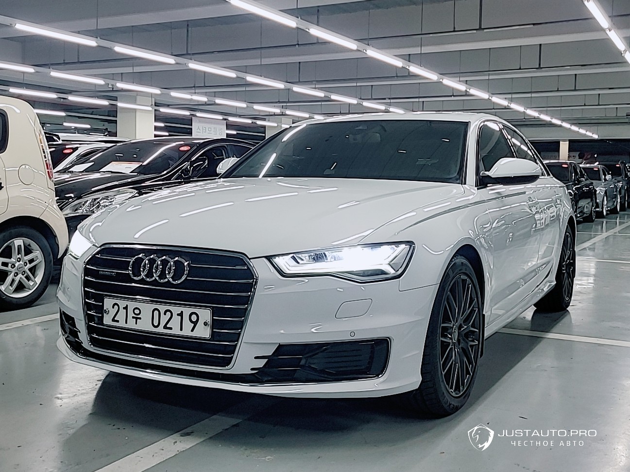 Автомобиль Audi A6