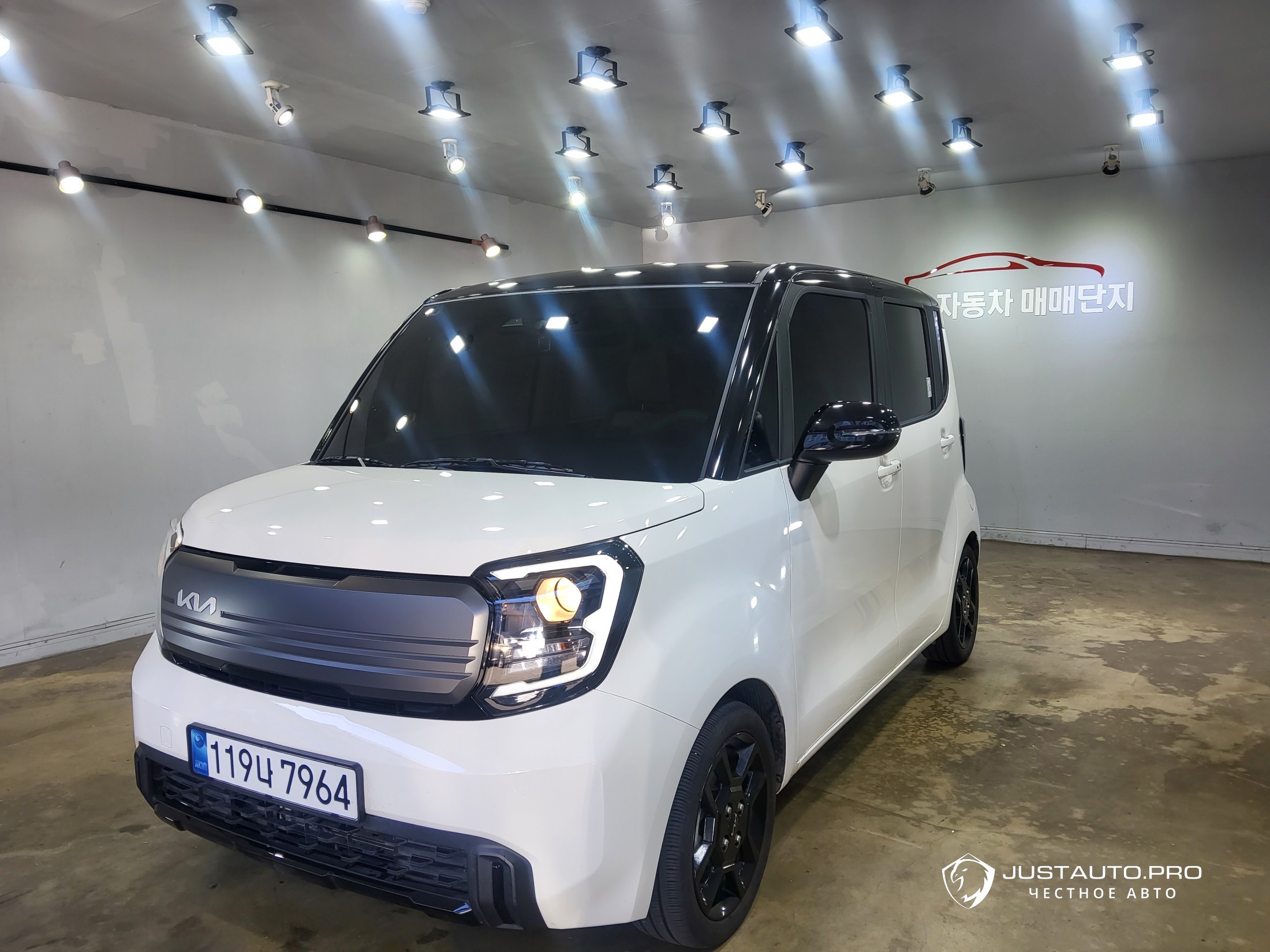 Автомобиль Kia RAY