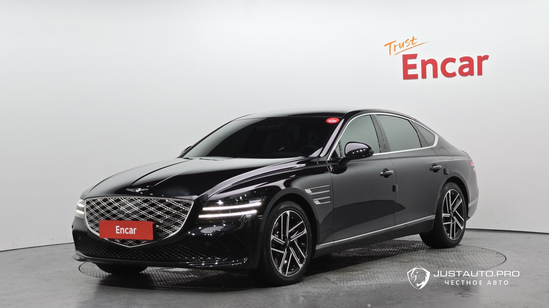 Автомобиль Genesis G80