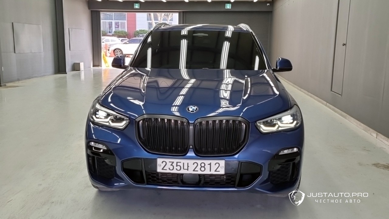 Автомобиль BMW X5