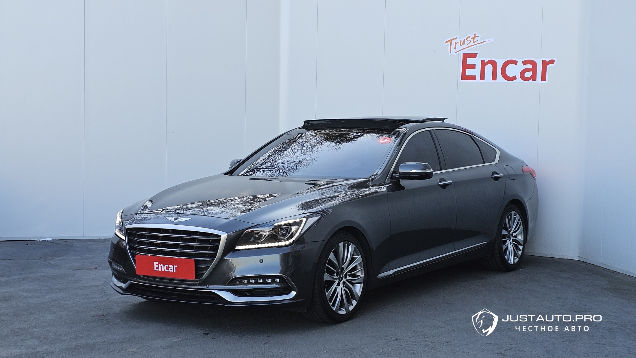 Автомобиль Genesis G80