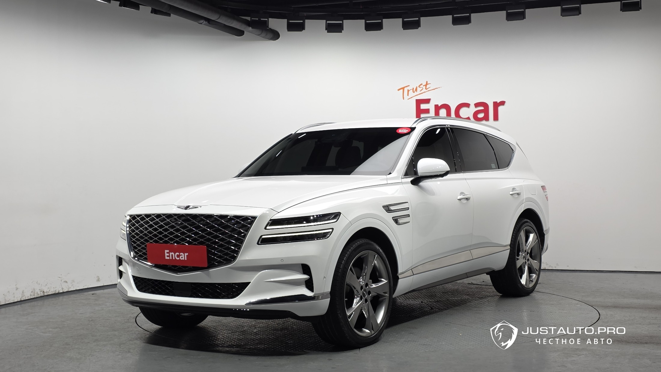 Автомобиль Genesis GV80