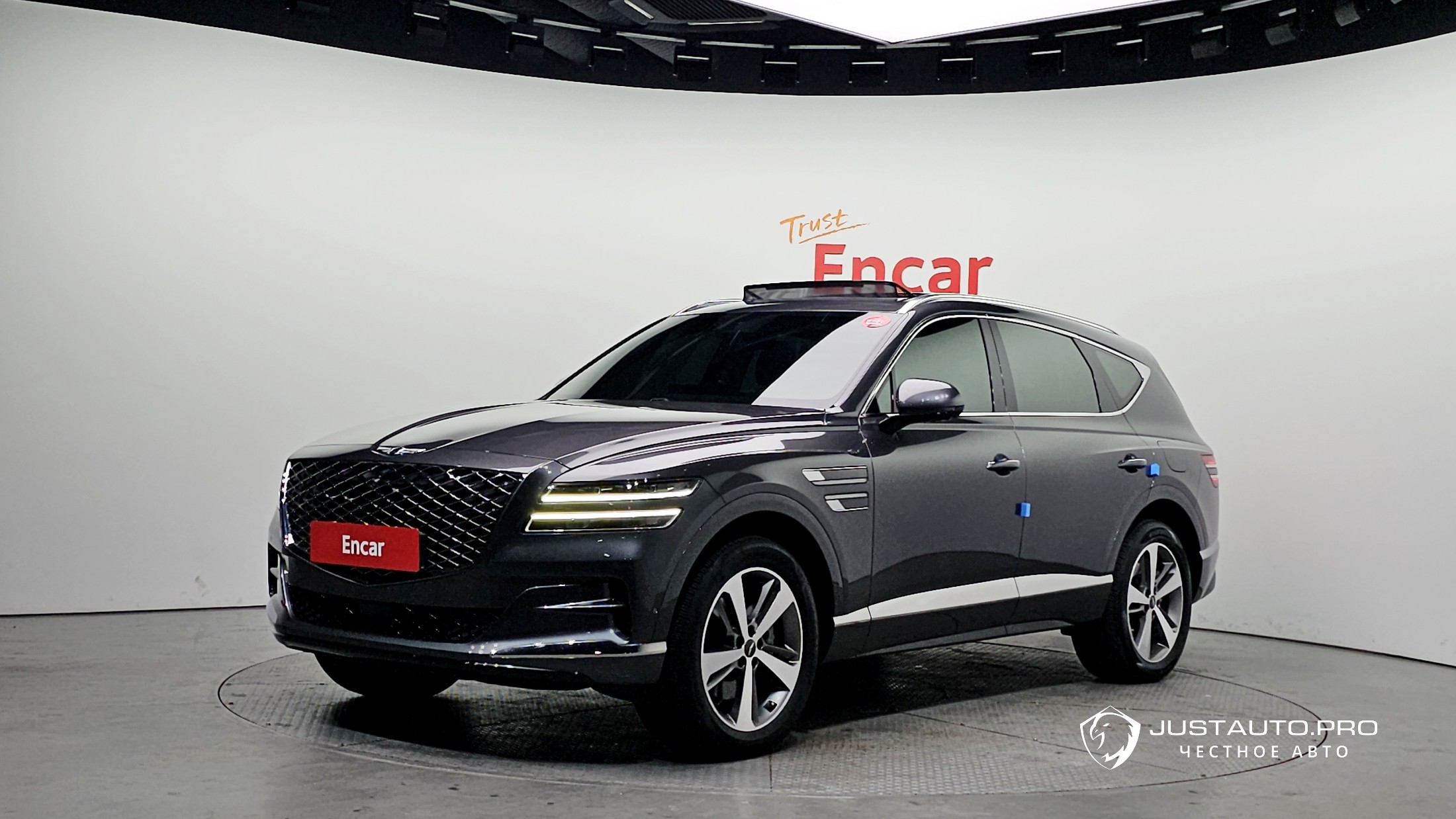 Автомобиль Genesis GV80