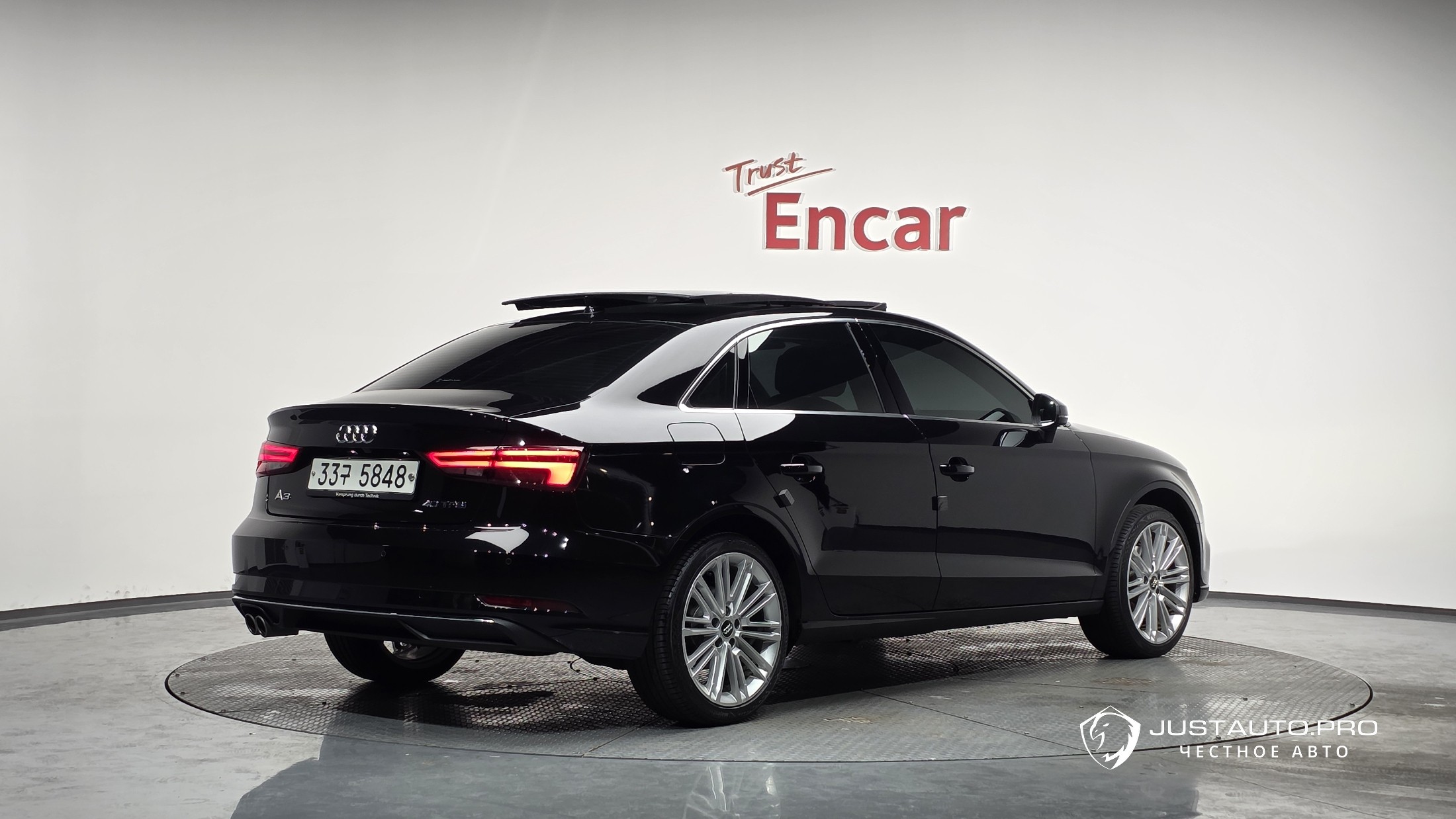 Автомобиль Audi A3