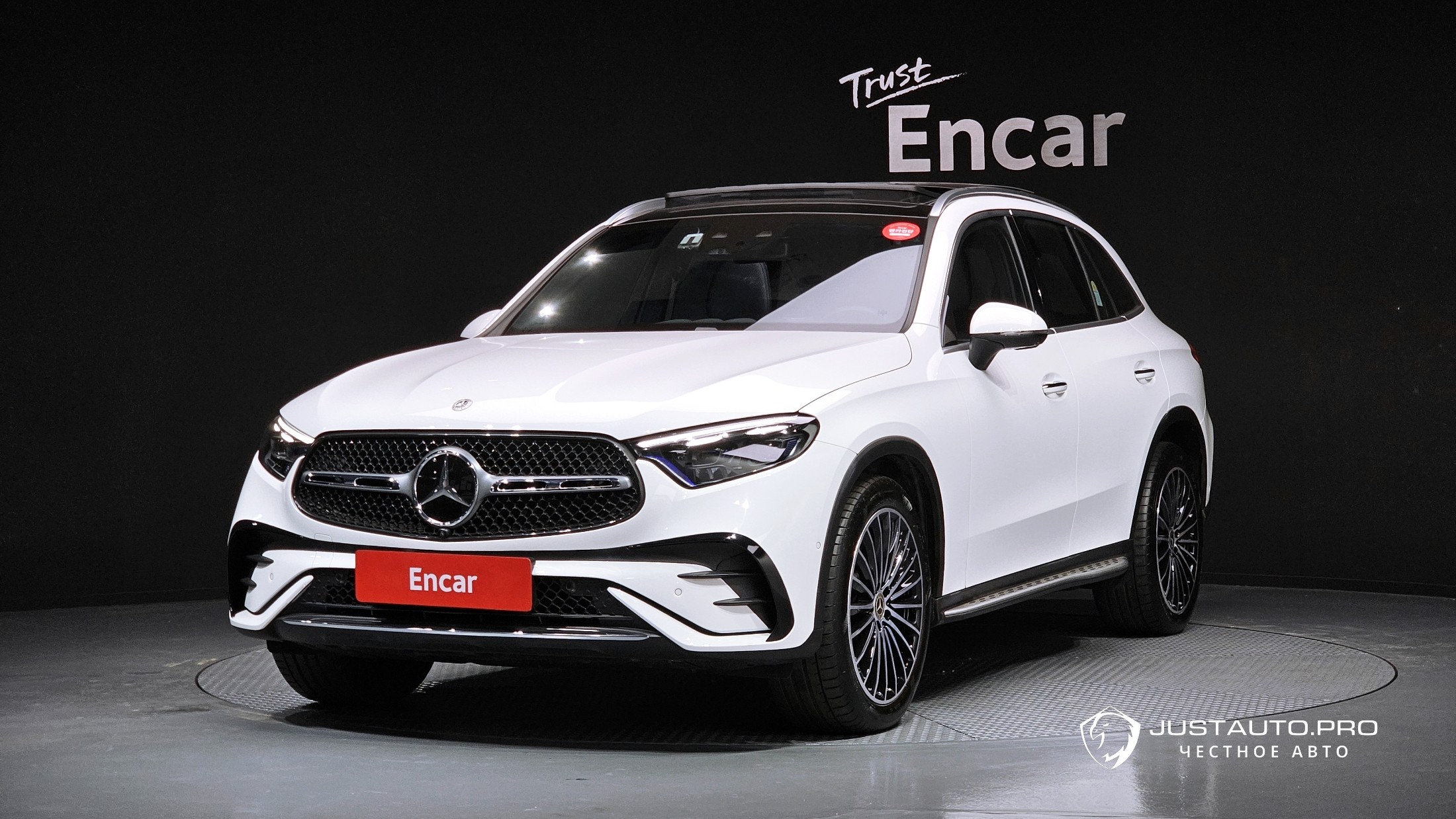 Автомобиль Mercedes-Benz GLC-Class