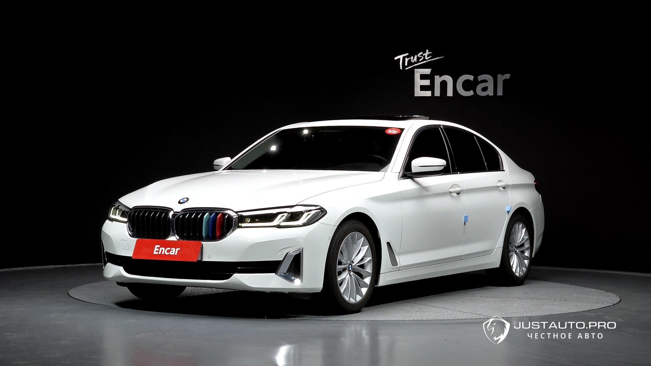 Автомобиль BMW 5-Series
